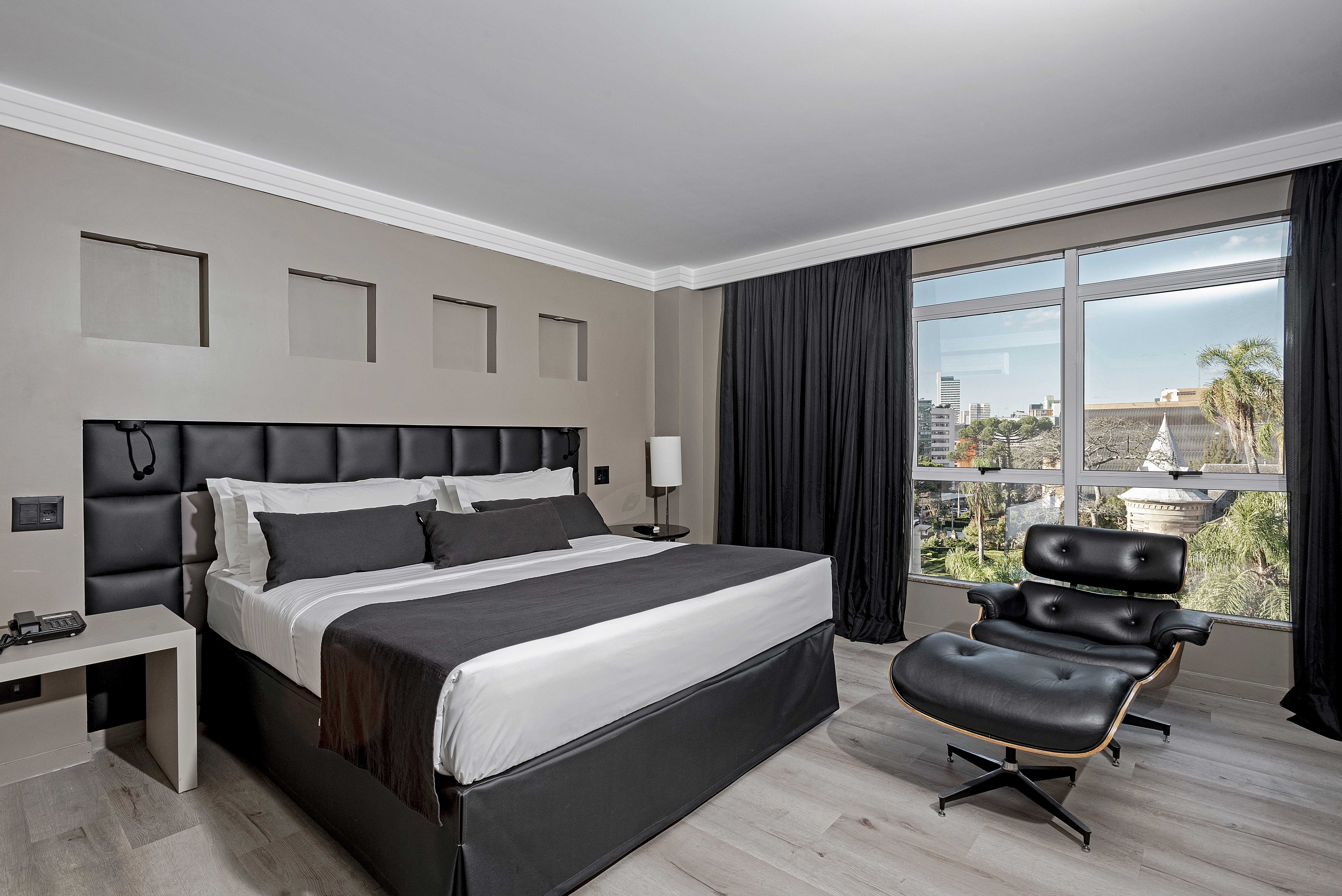 Double or Twin Deluxe