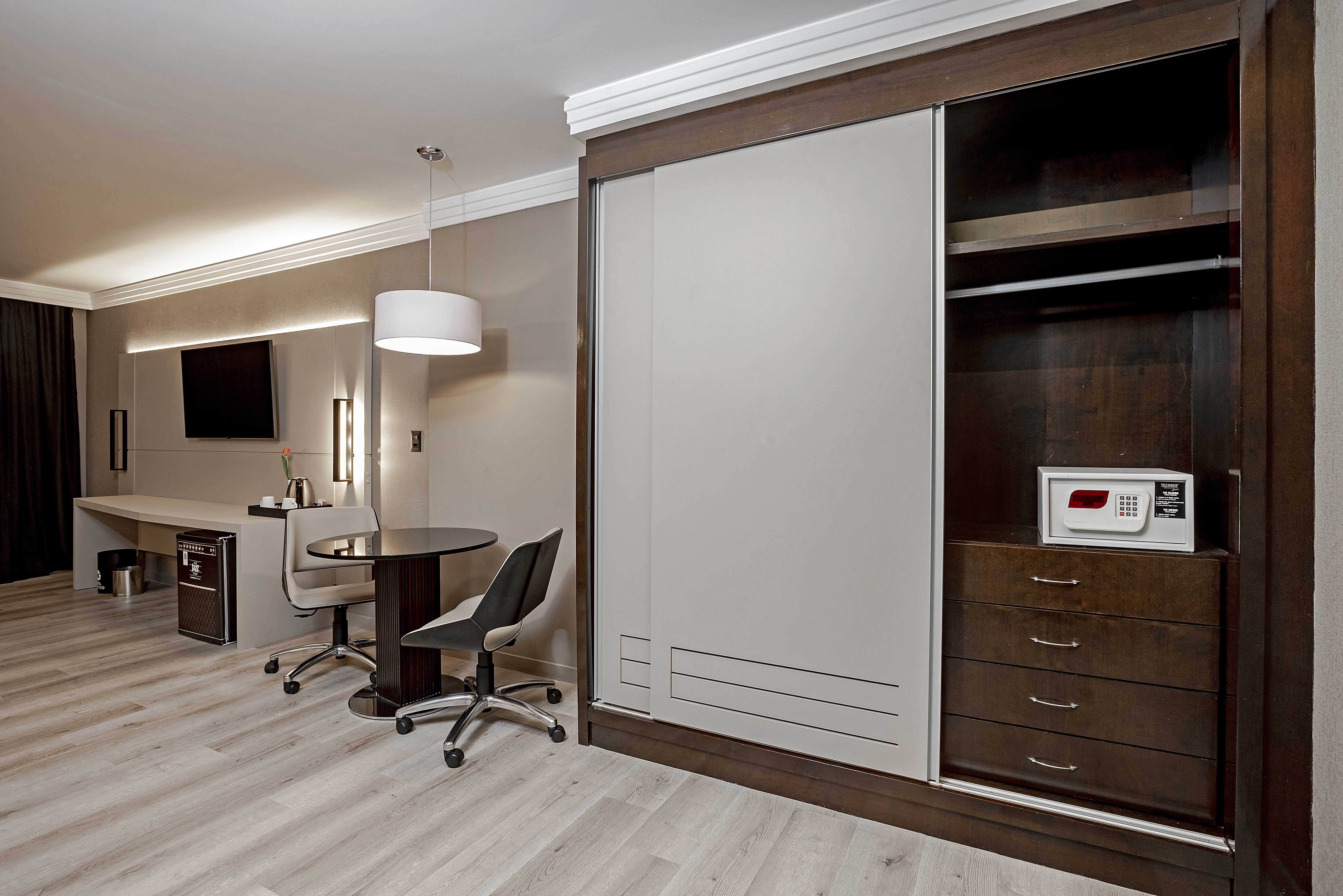 Double or Twin Deluxe