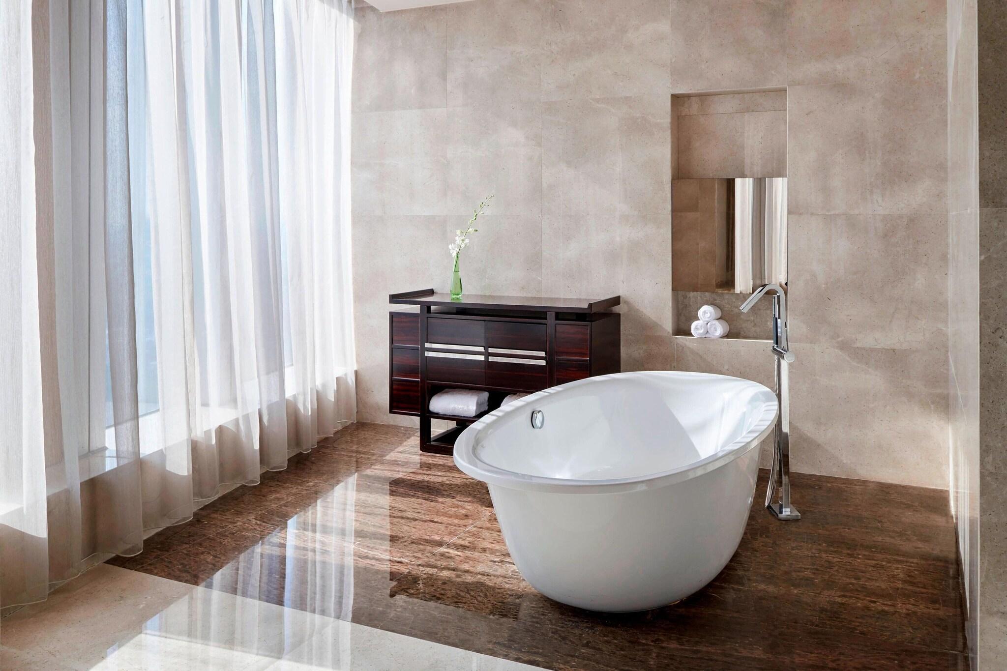 Suite Executive King Bed