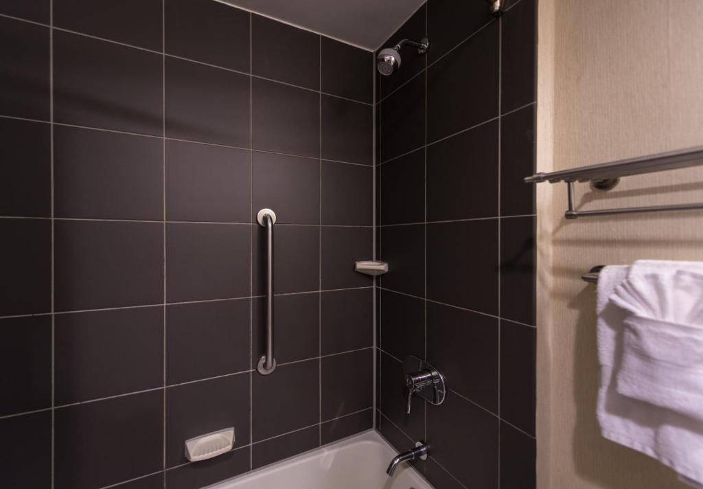 Room Two Double Beds