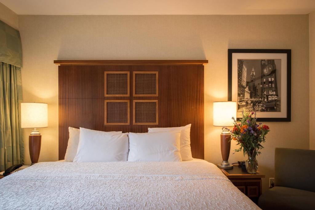 Room King Size Bed