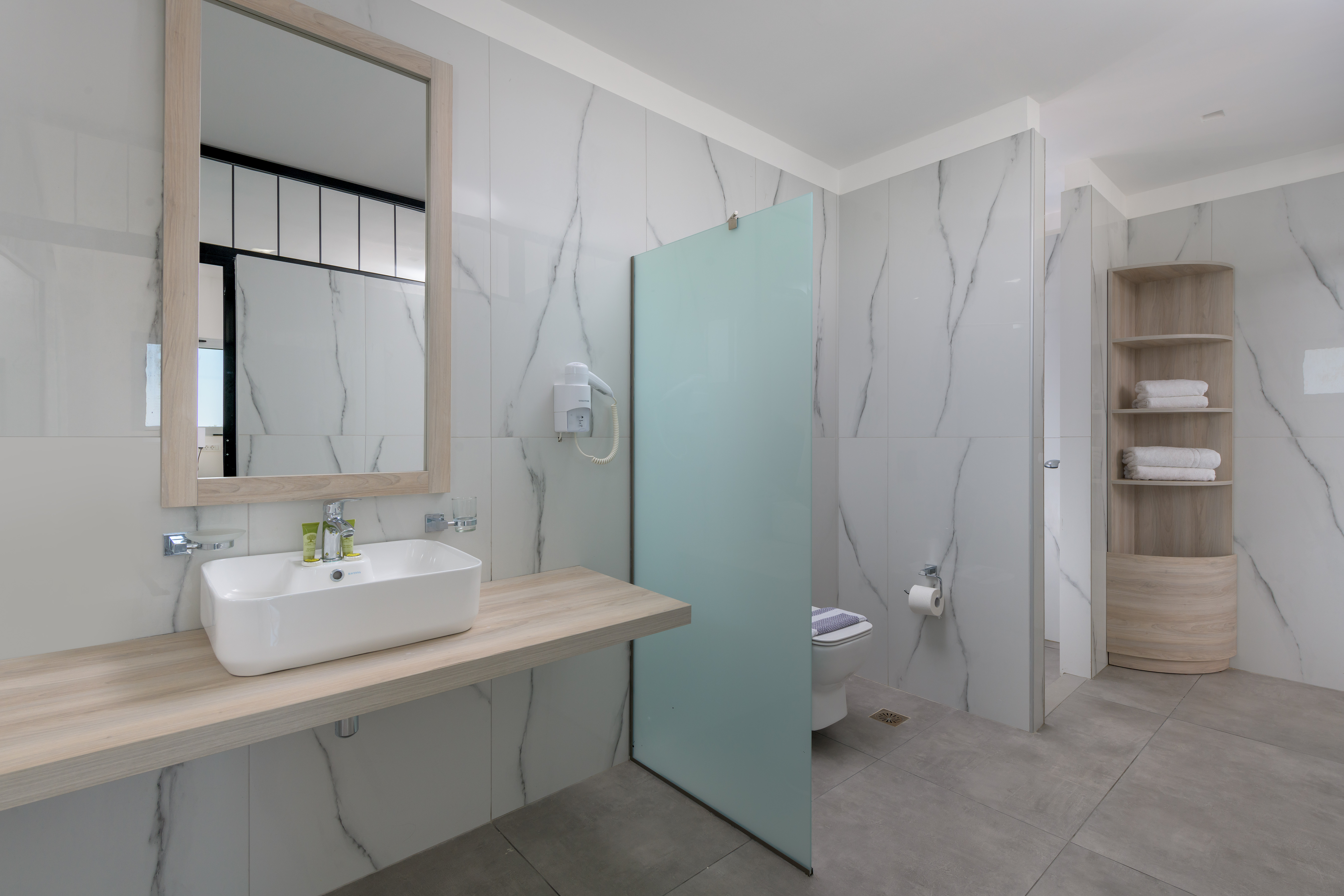 Double or Twin Executive