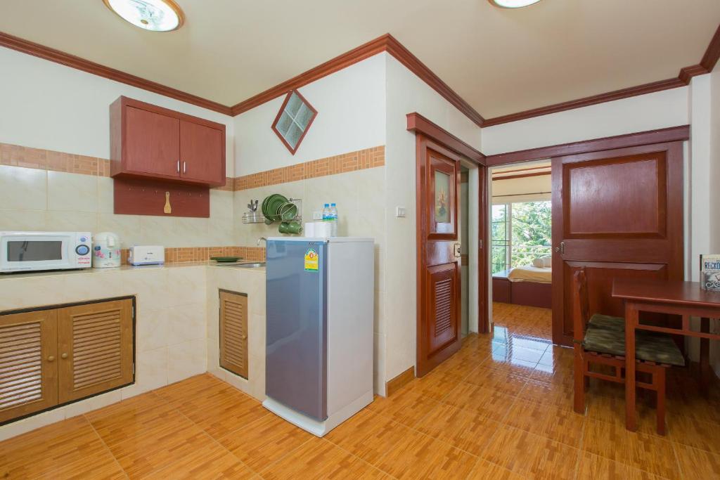 Apartment with Balcony