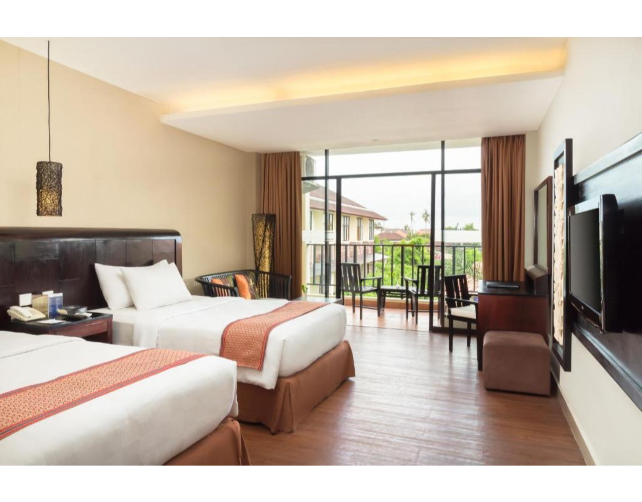 Double or Twin Deluxe Pool View