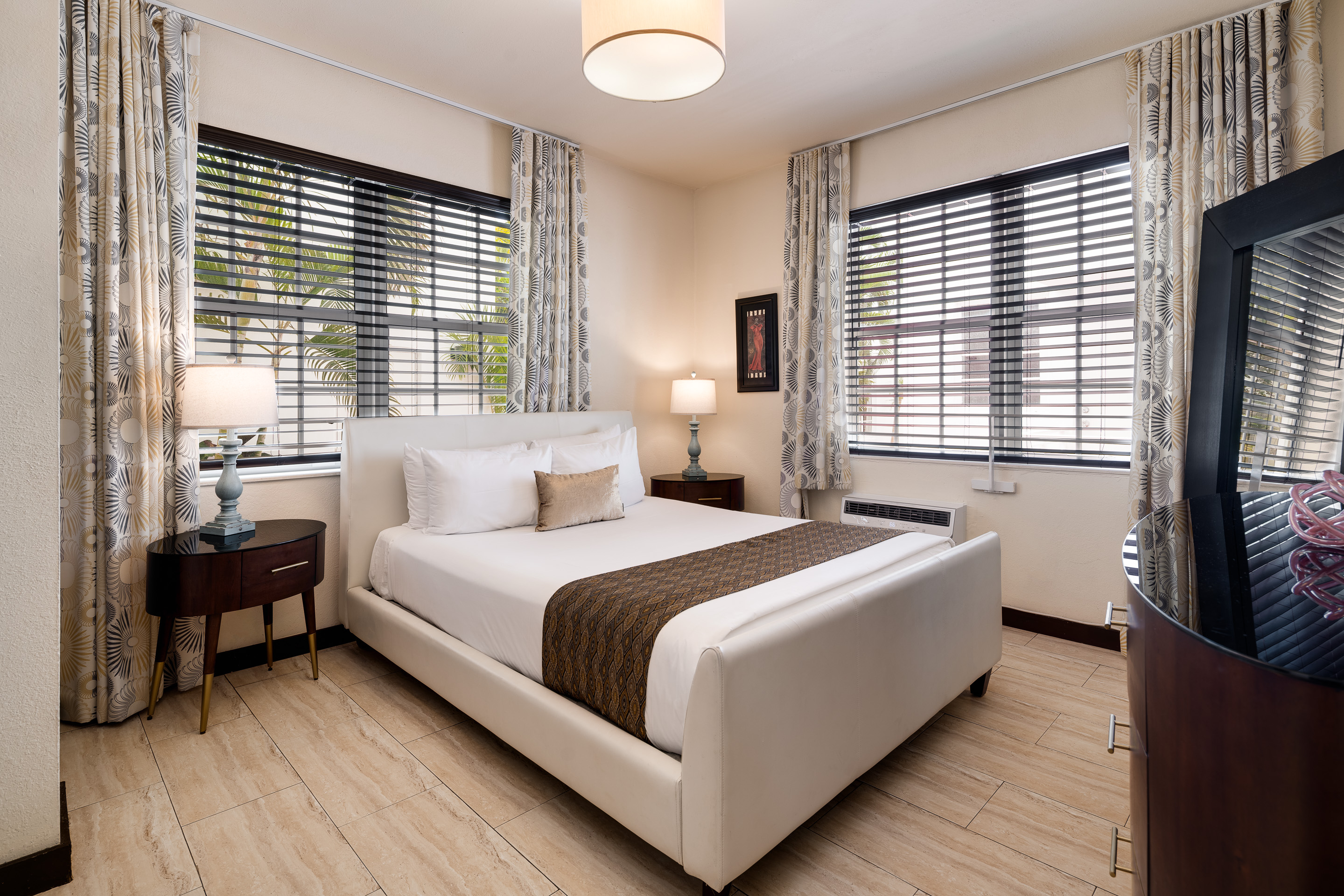 Suite Two Bedrooms One Bathroom