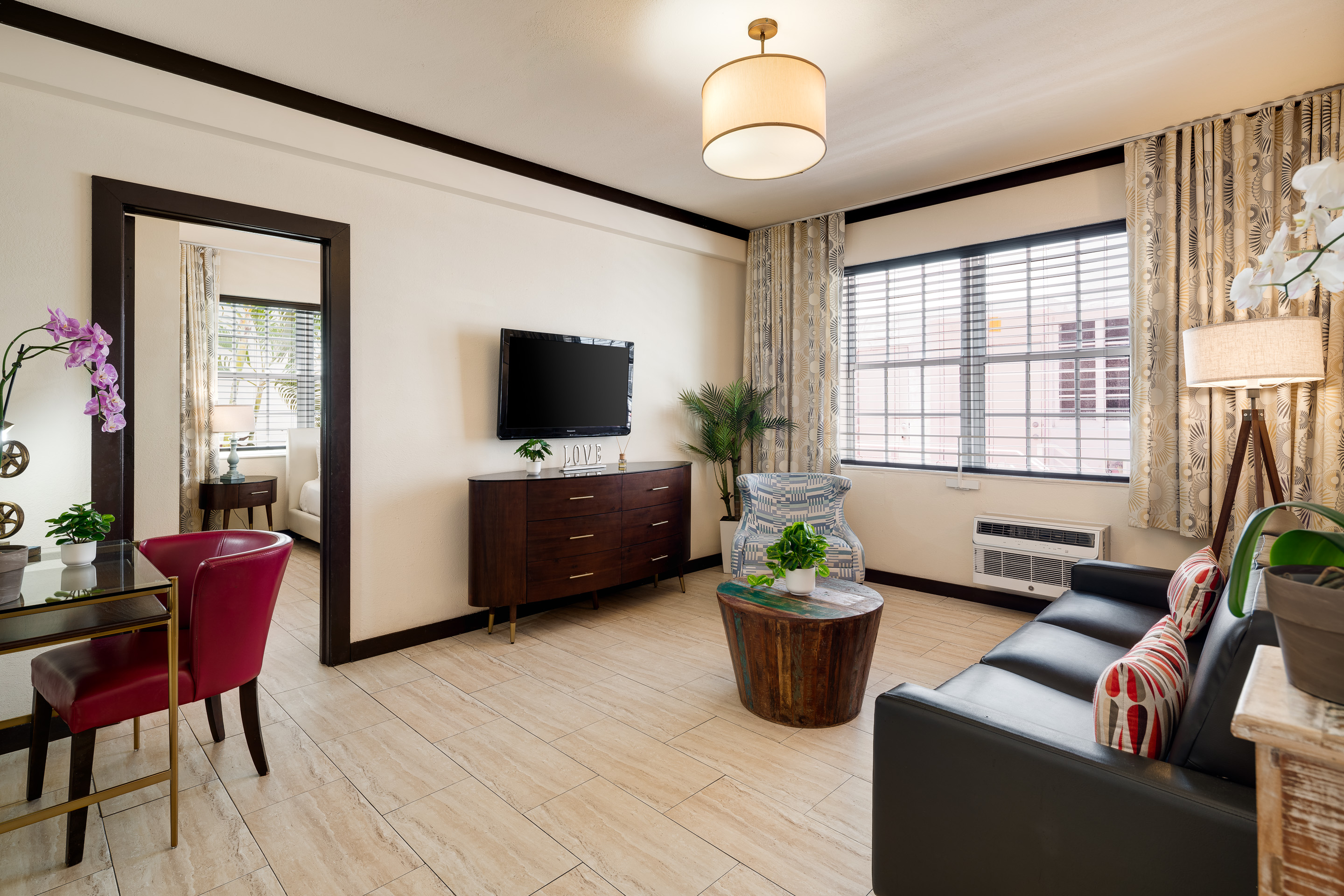 Suite Two Bedrooms One Bathroom