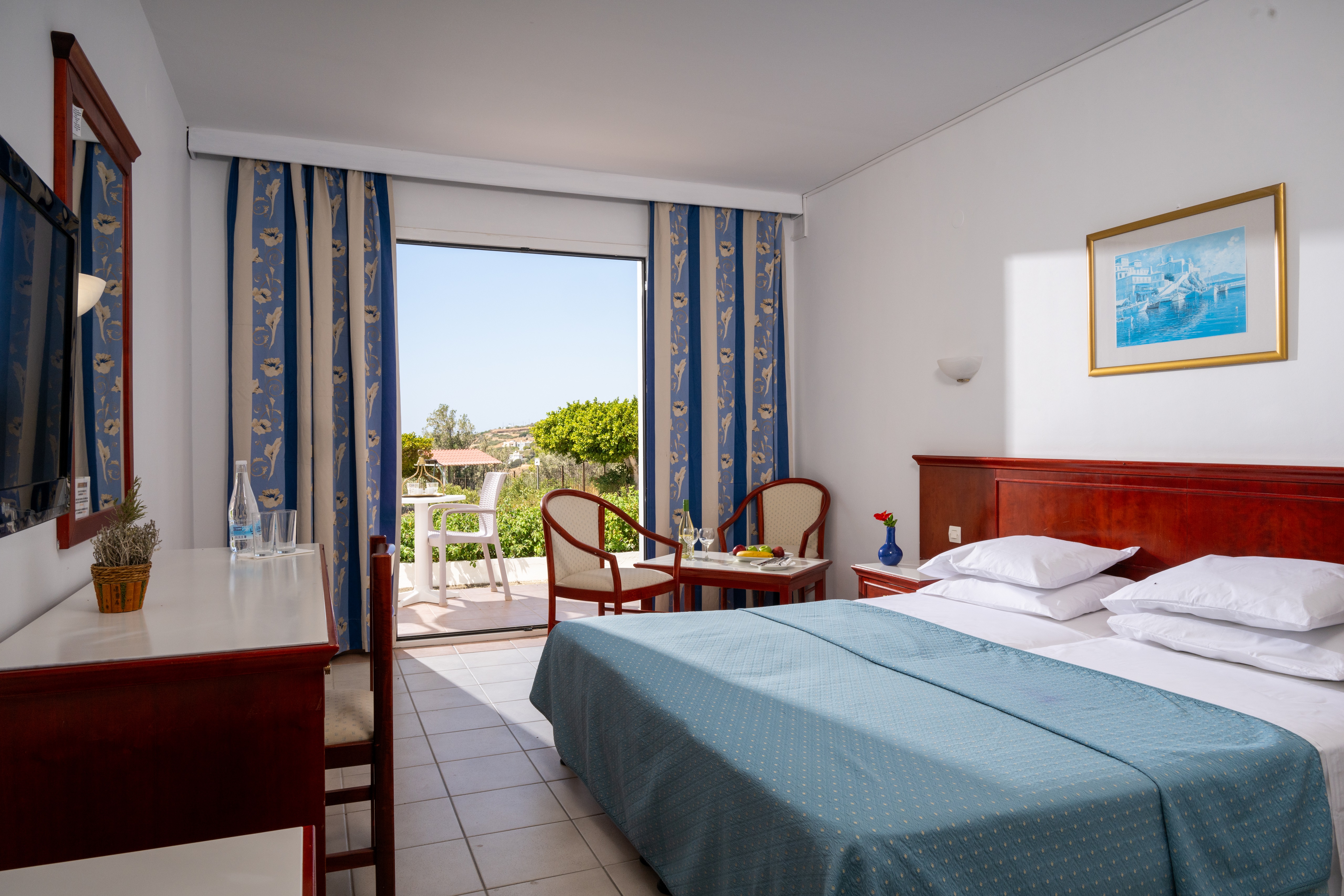 Family Room Garden View