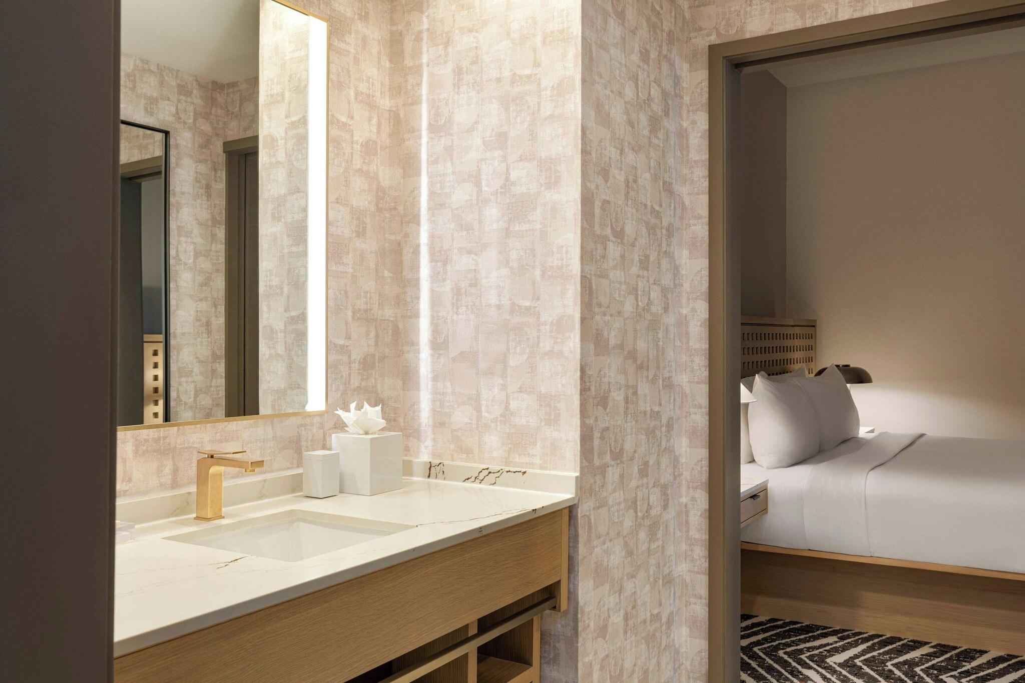 Suite with Double Bed