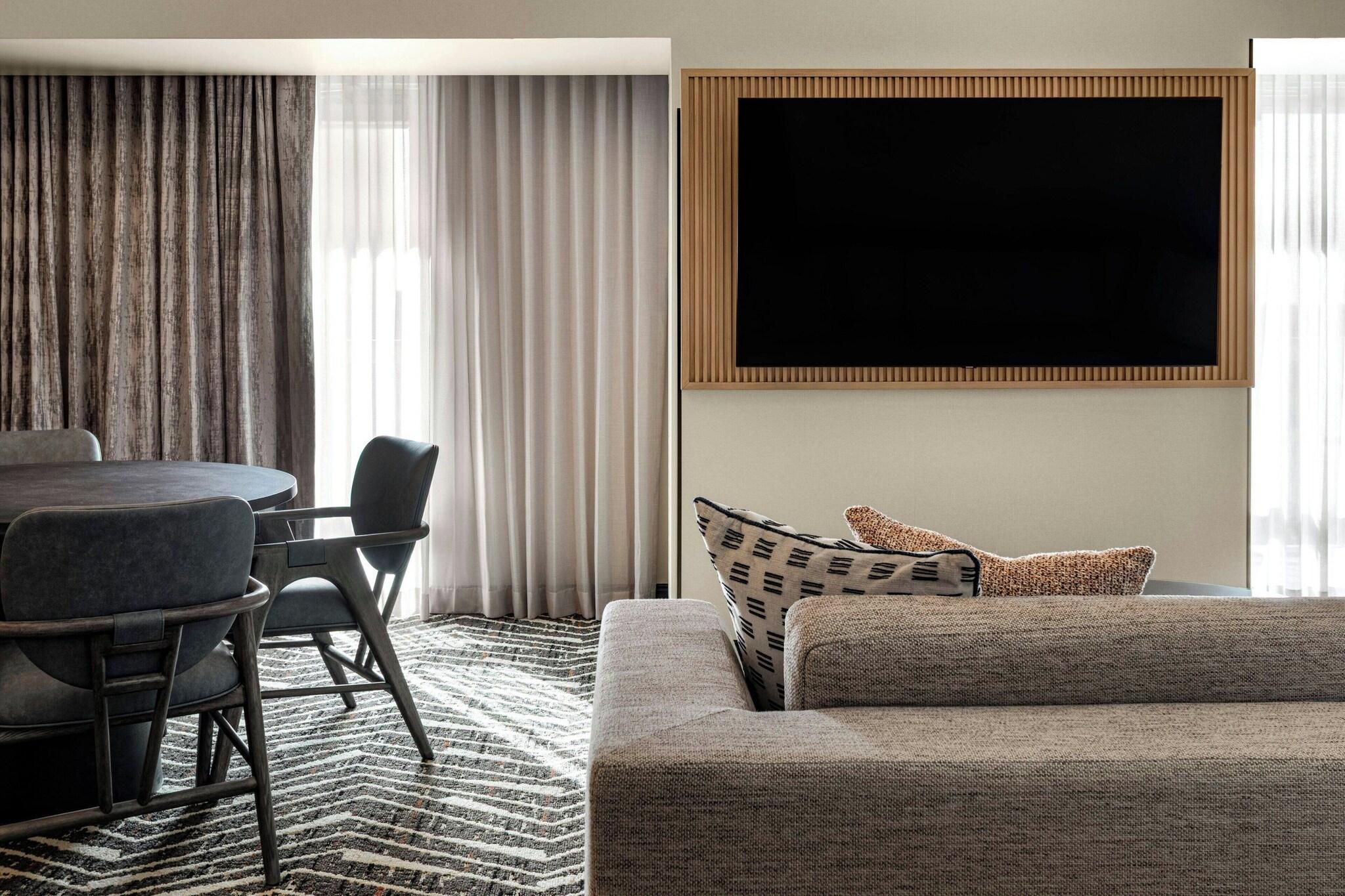 Suite with Double Bed