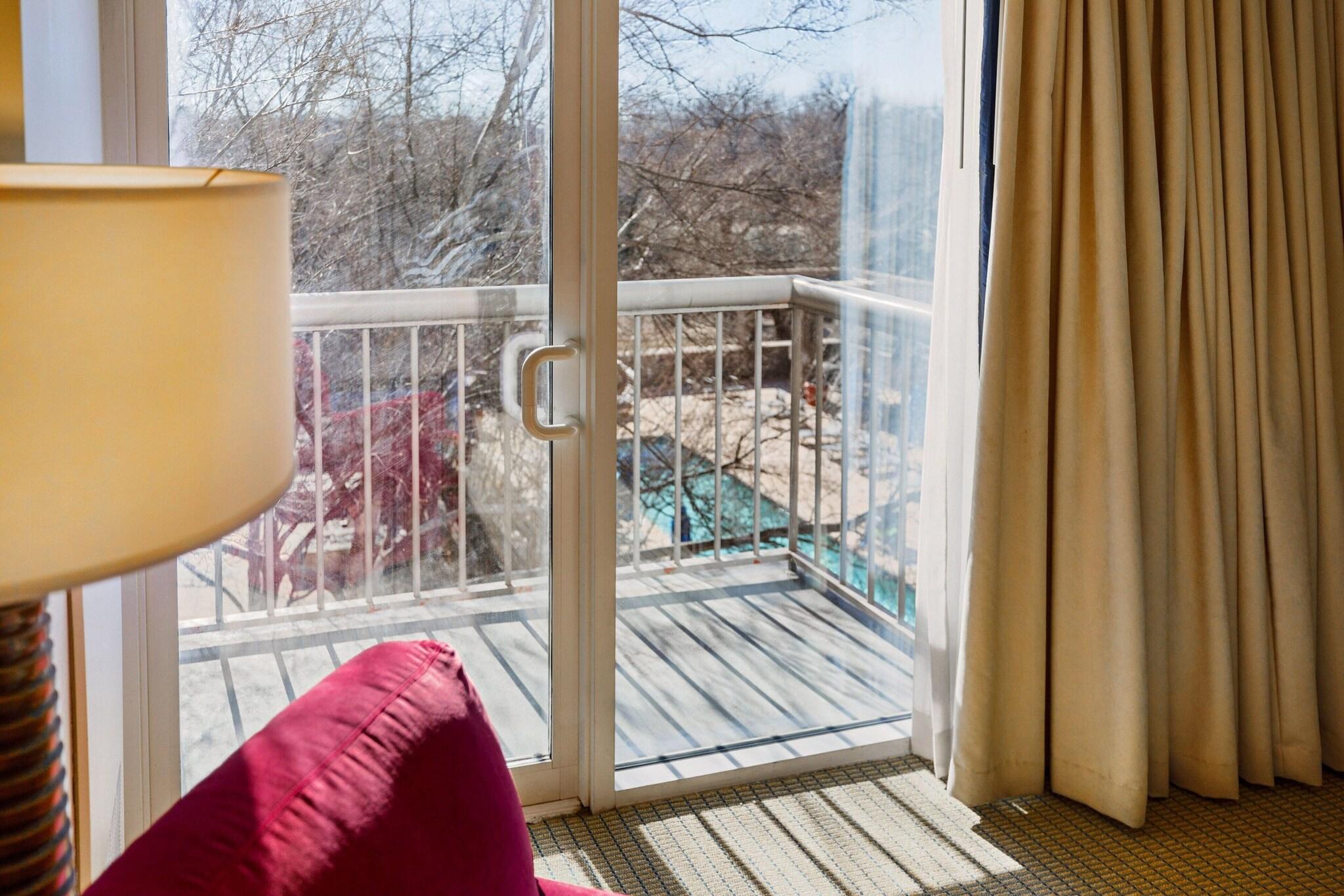 Suite King Bed One Bedroom 