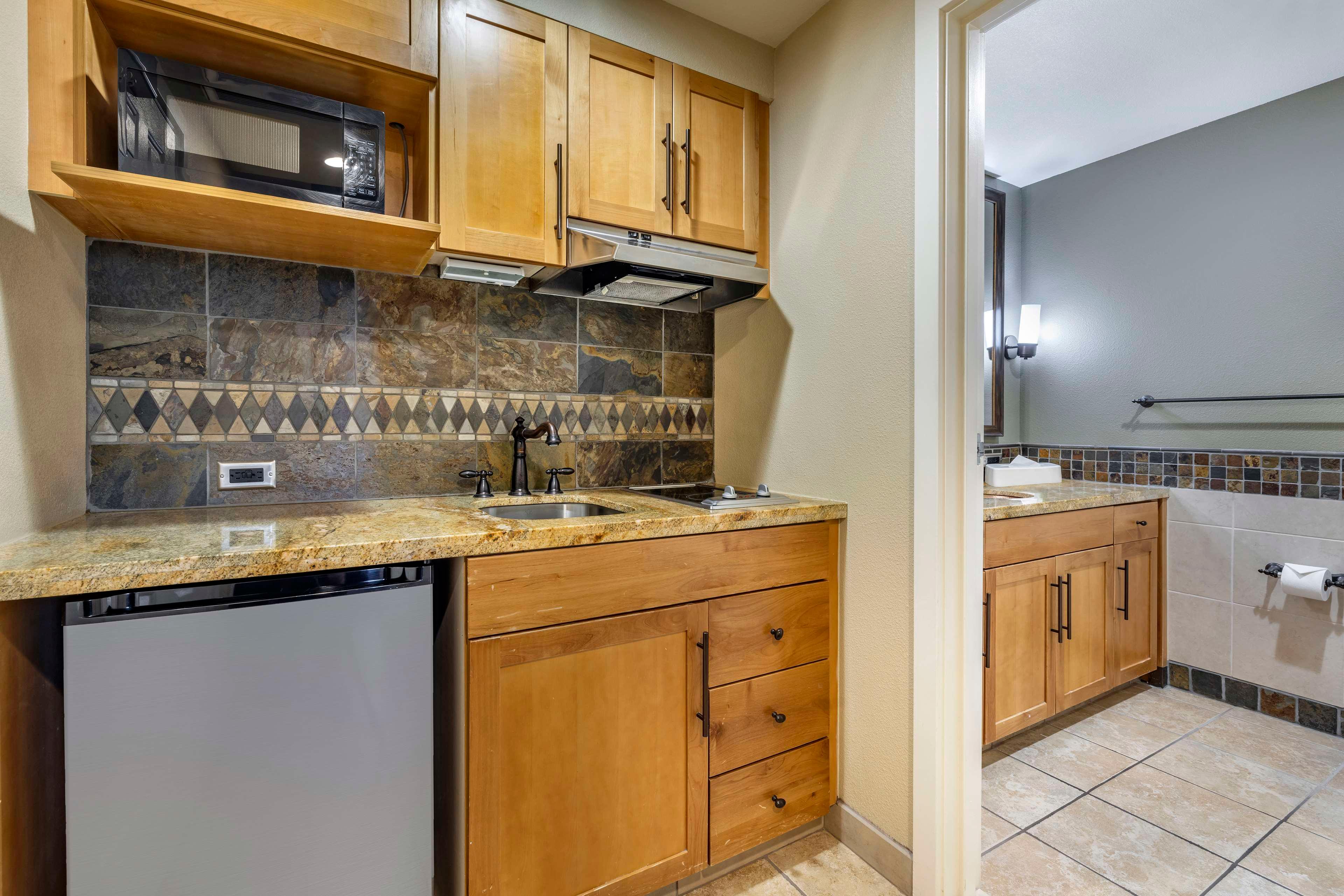 Studio King Size Bed