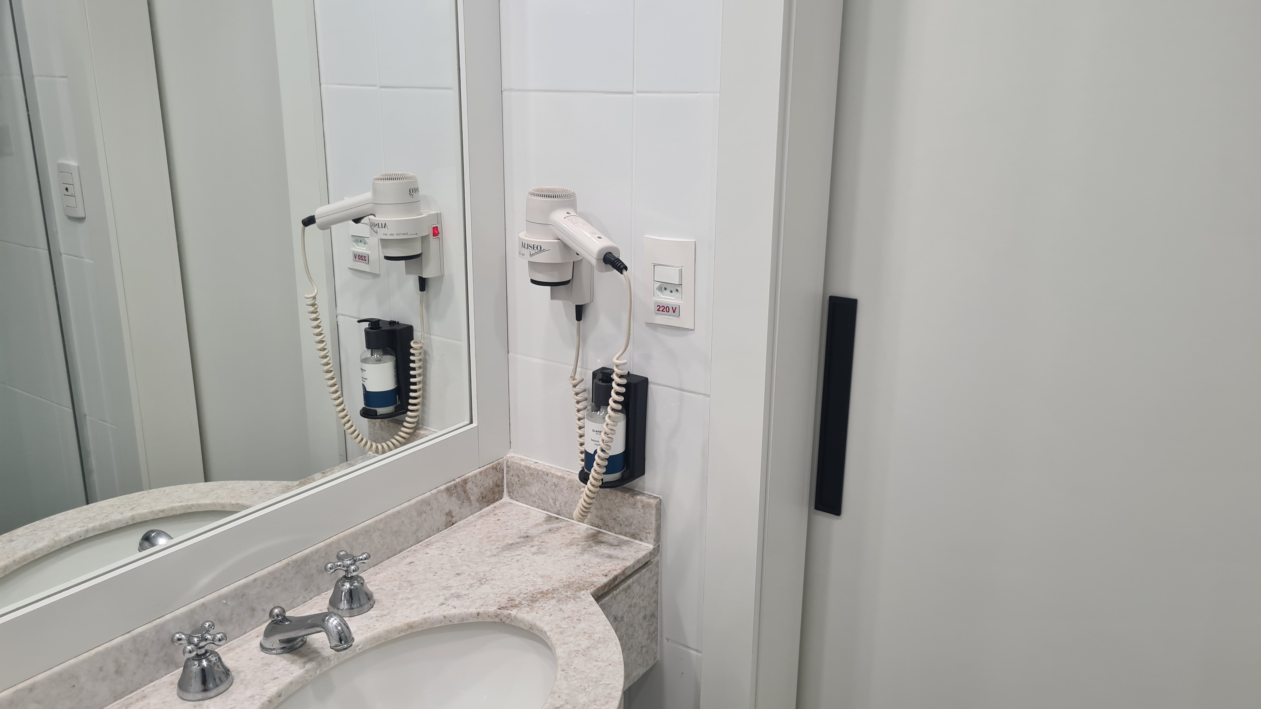 Single Deluxe Superior