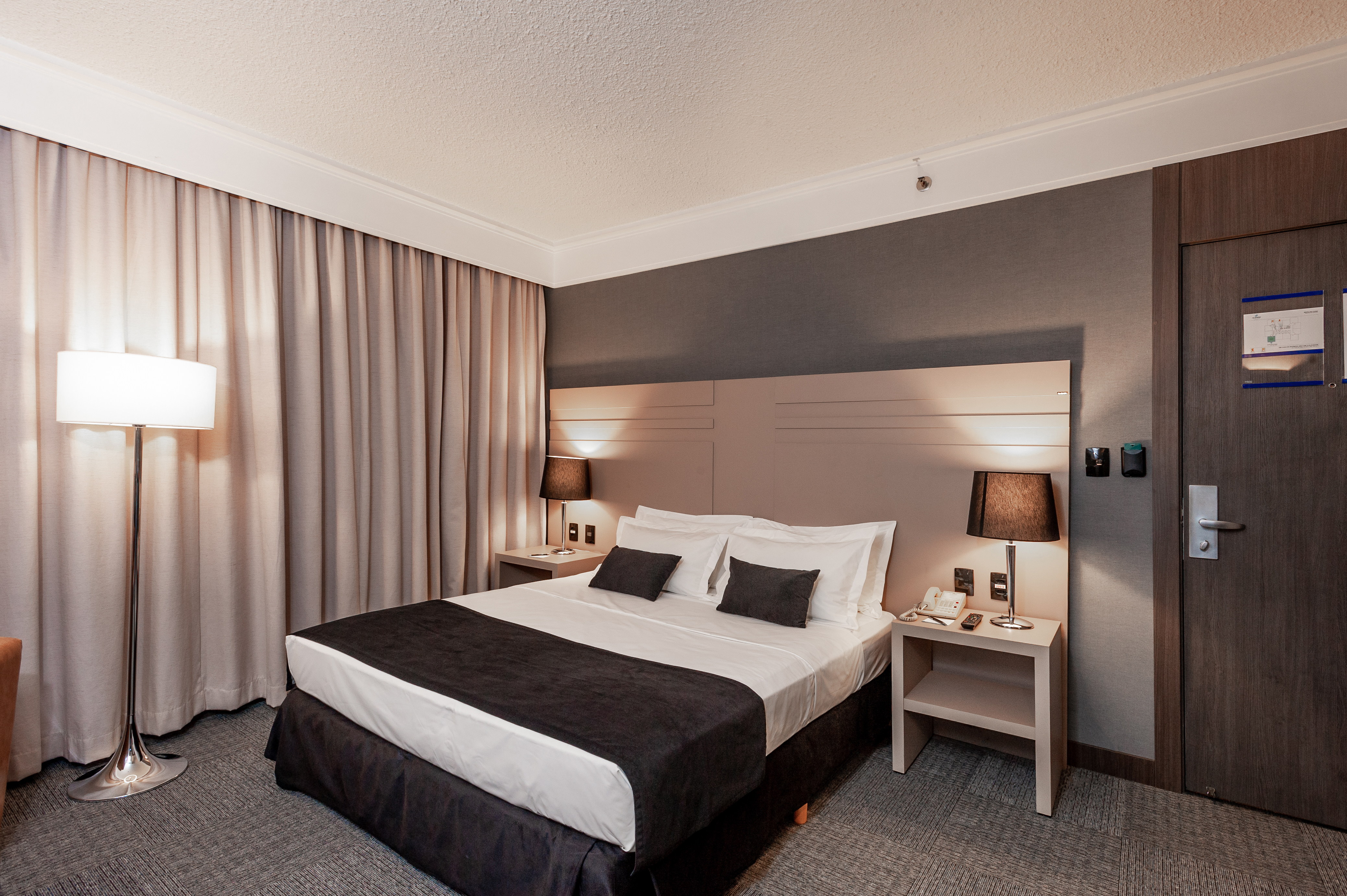 Single Deluxe Premium