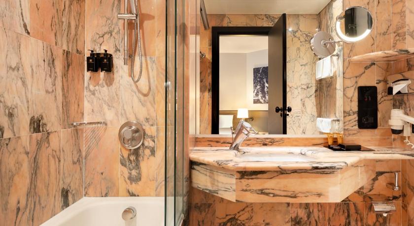 Family Room Superior