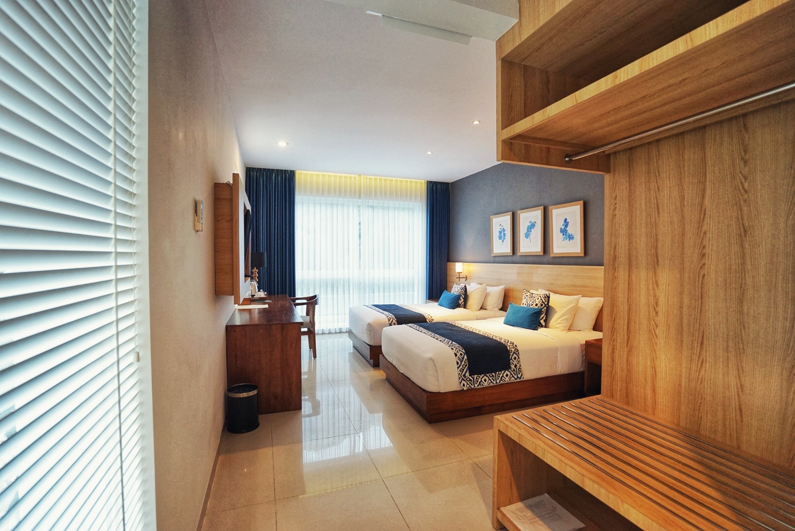 Double or Twin Superior