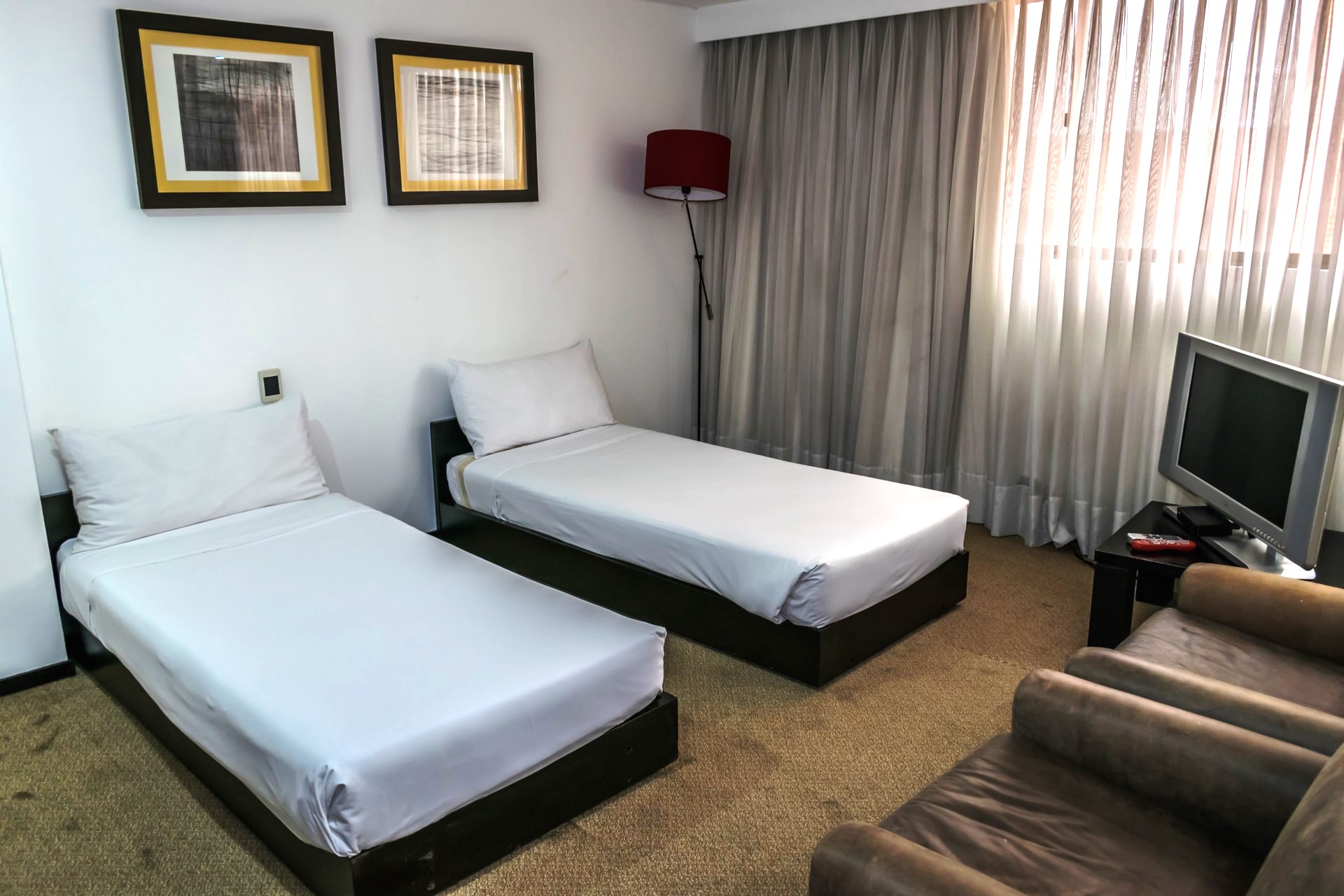 Family Room Capacity 3