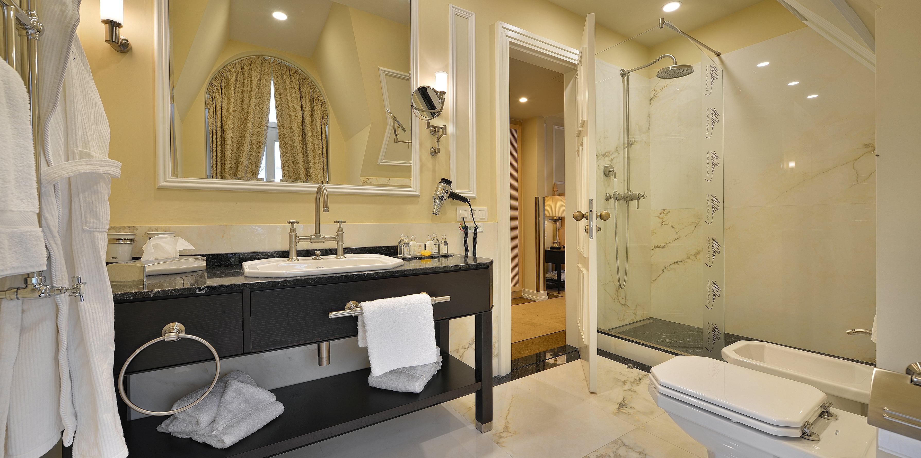 Junior Suite Standard