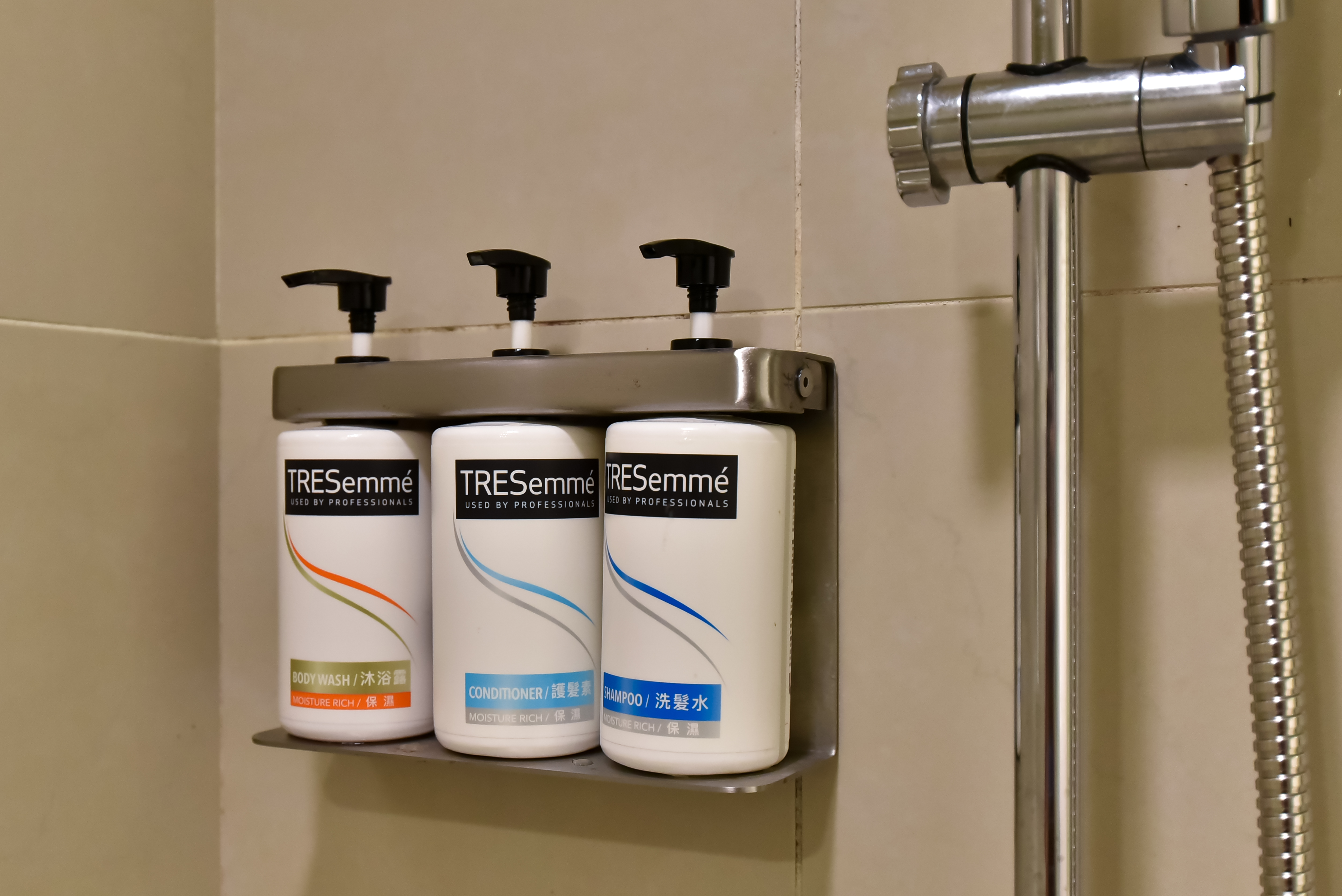 Double City View Queen Bed