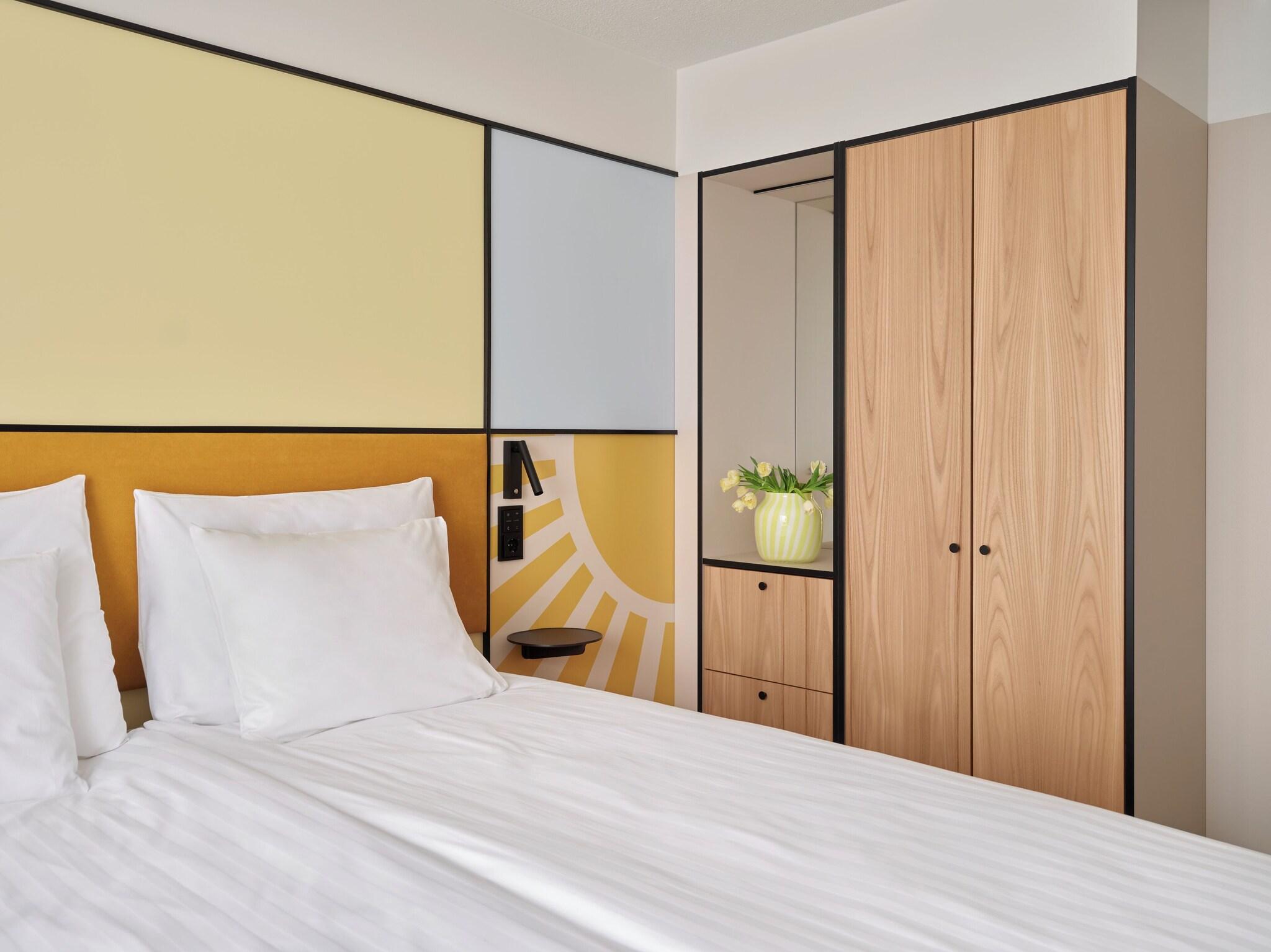 Suite Deluxe King Bed