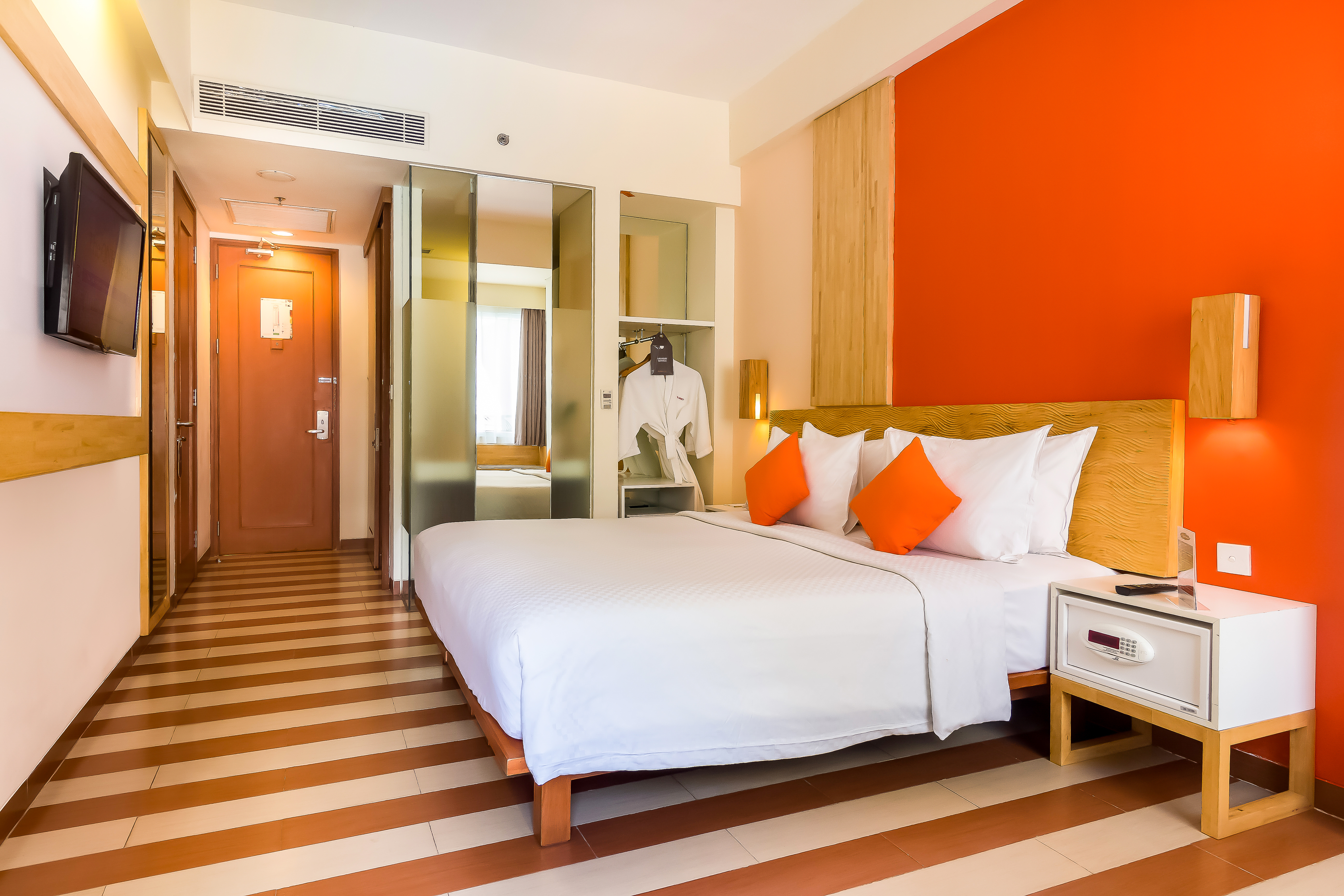 Double or Twin Deluxe Pool View