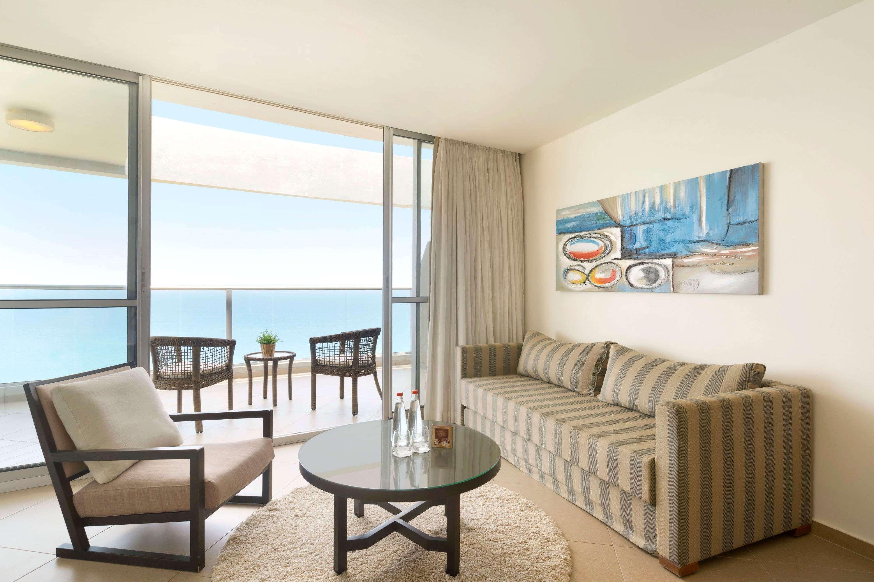 Suite Premier Queen Bed