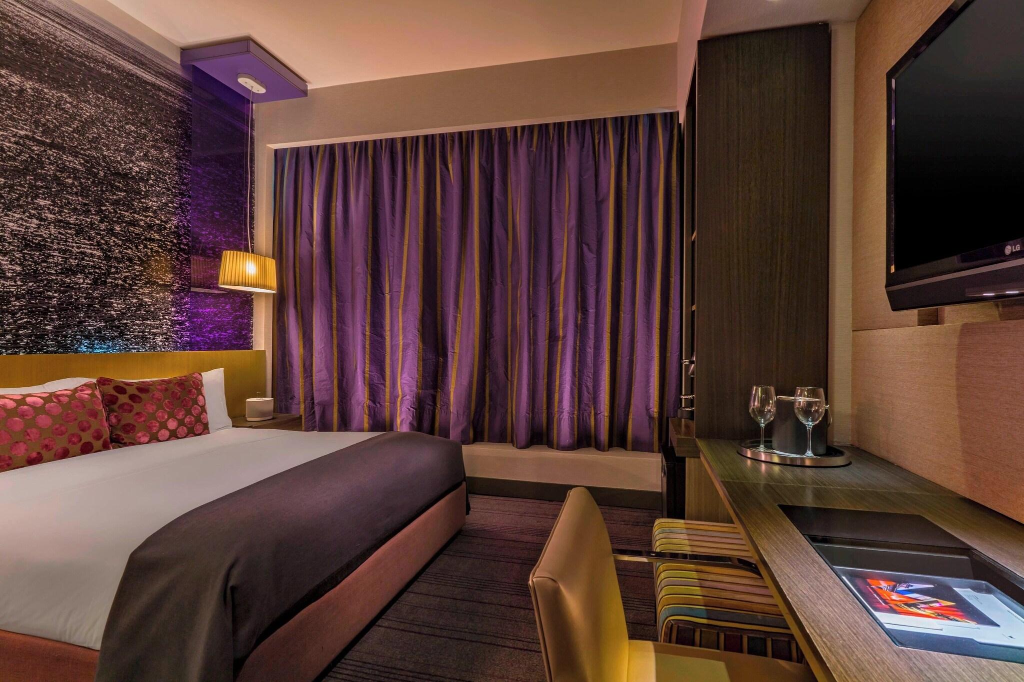 Double King Size Bed