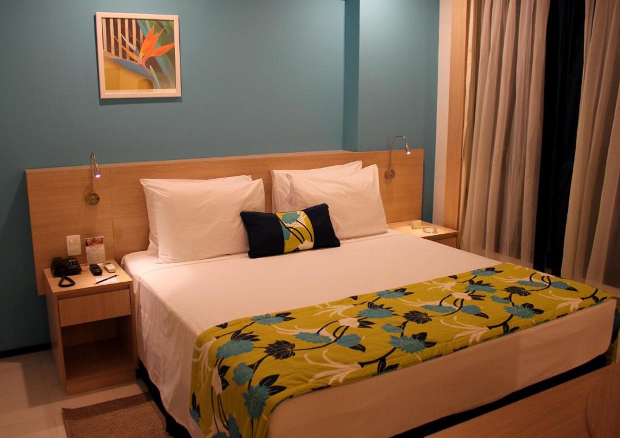 Double Deluxe Queen Bed