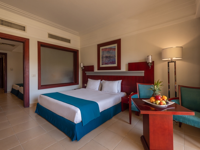 Family Room Capacity 2