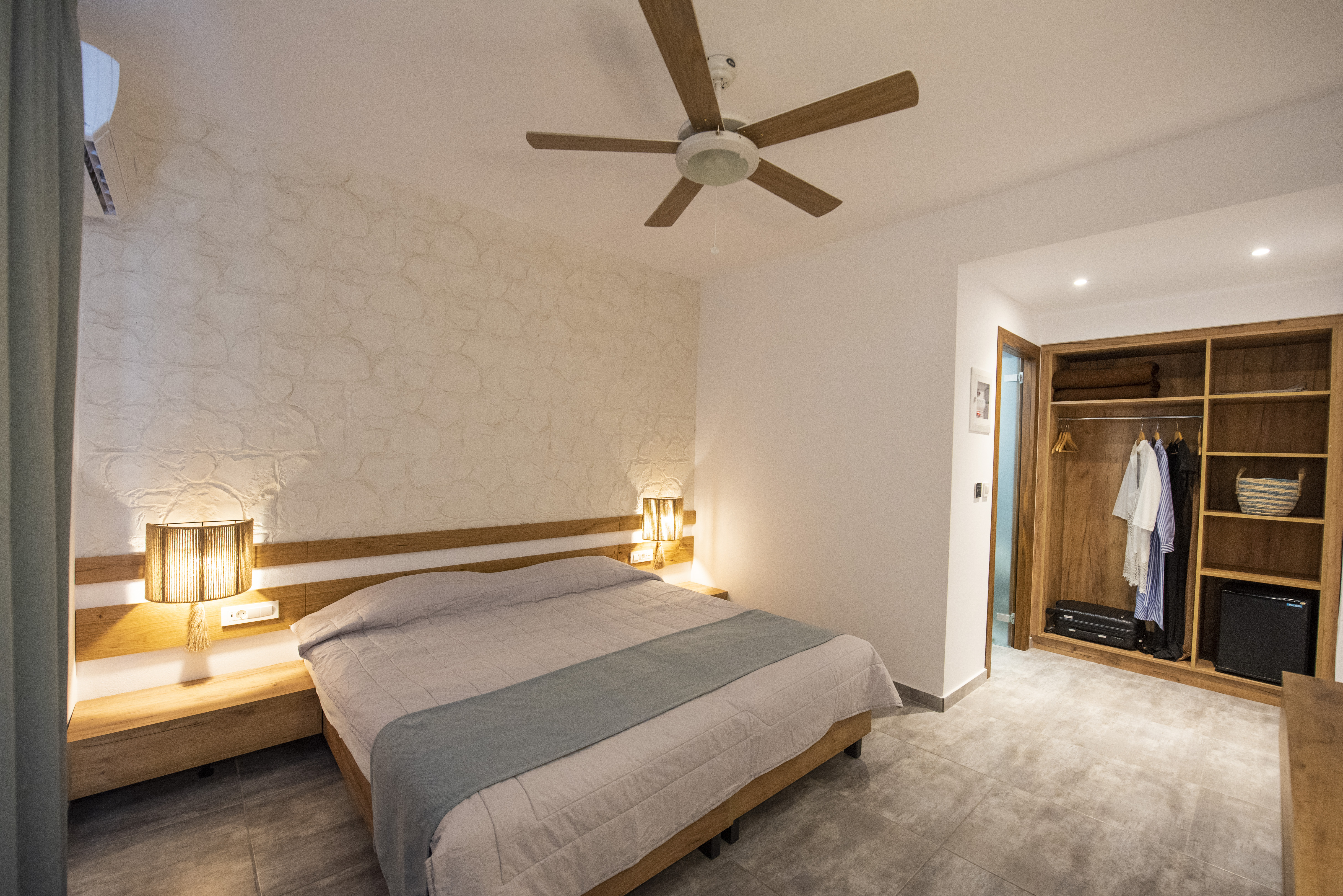 Double or Twin Deluxe