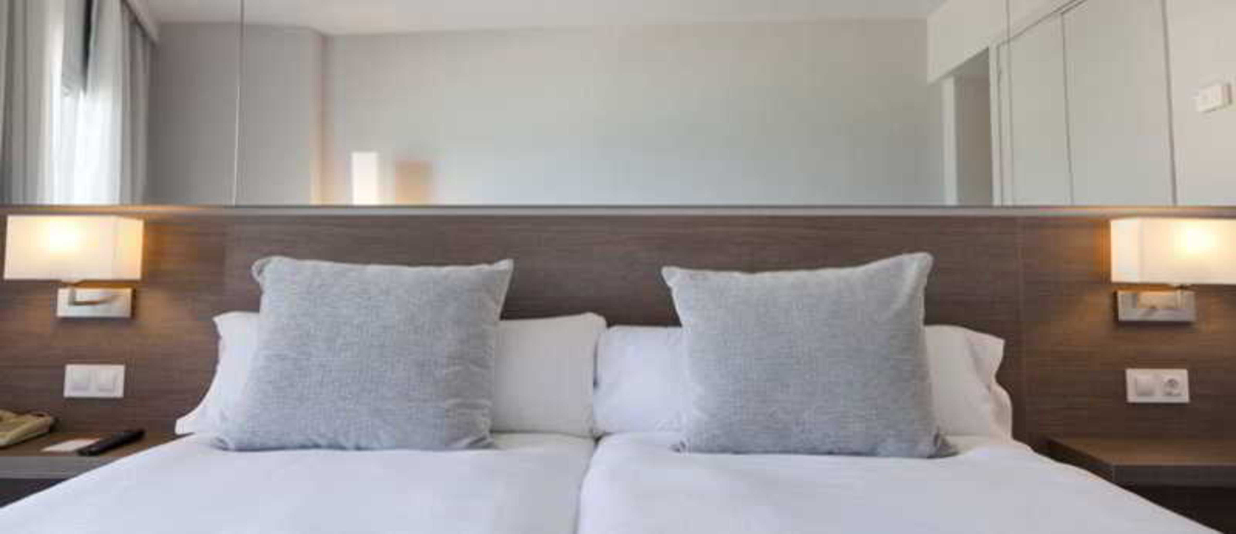 Double or Twin Standard