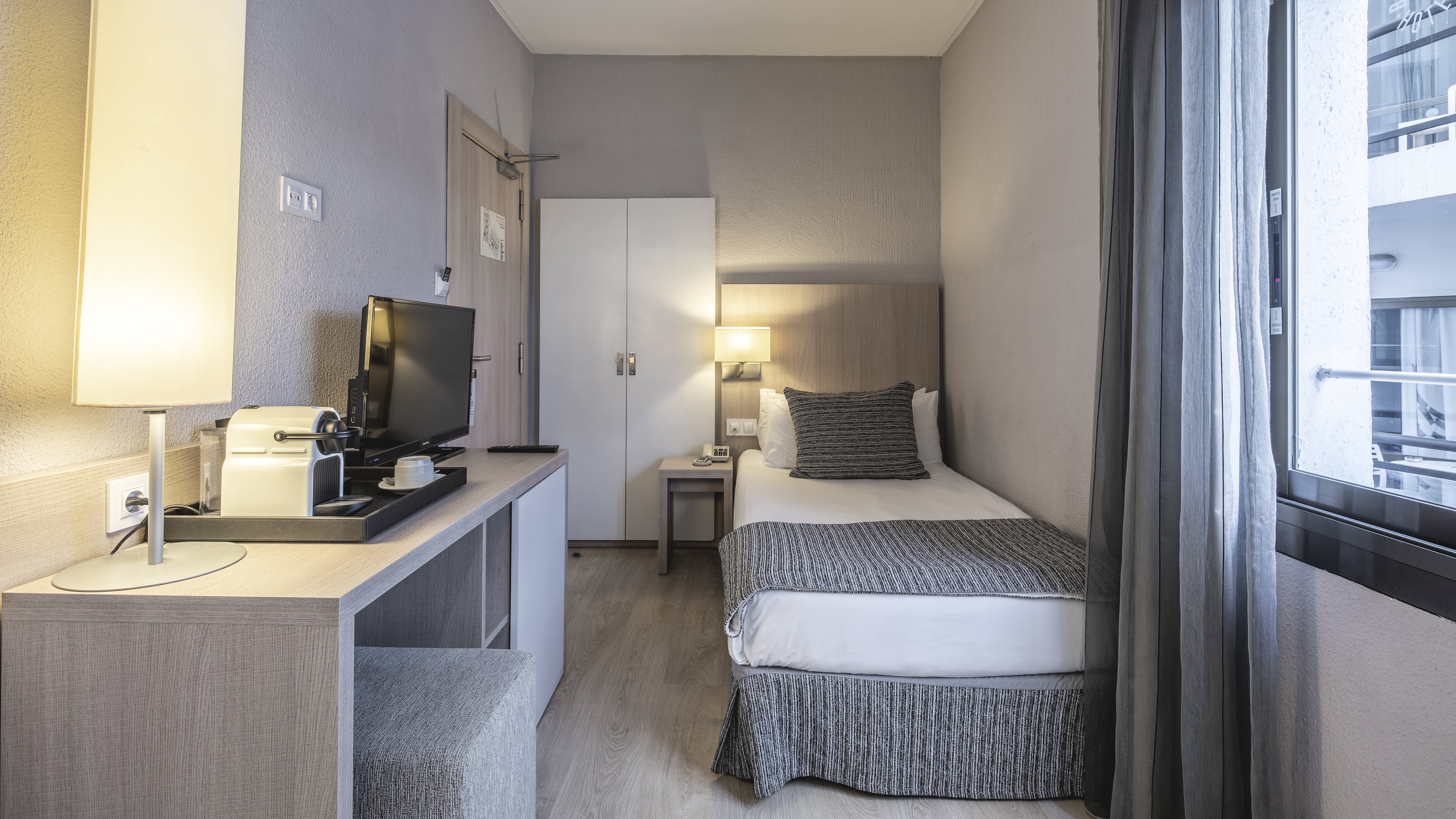 Double Single Economy