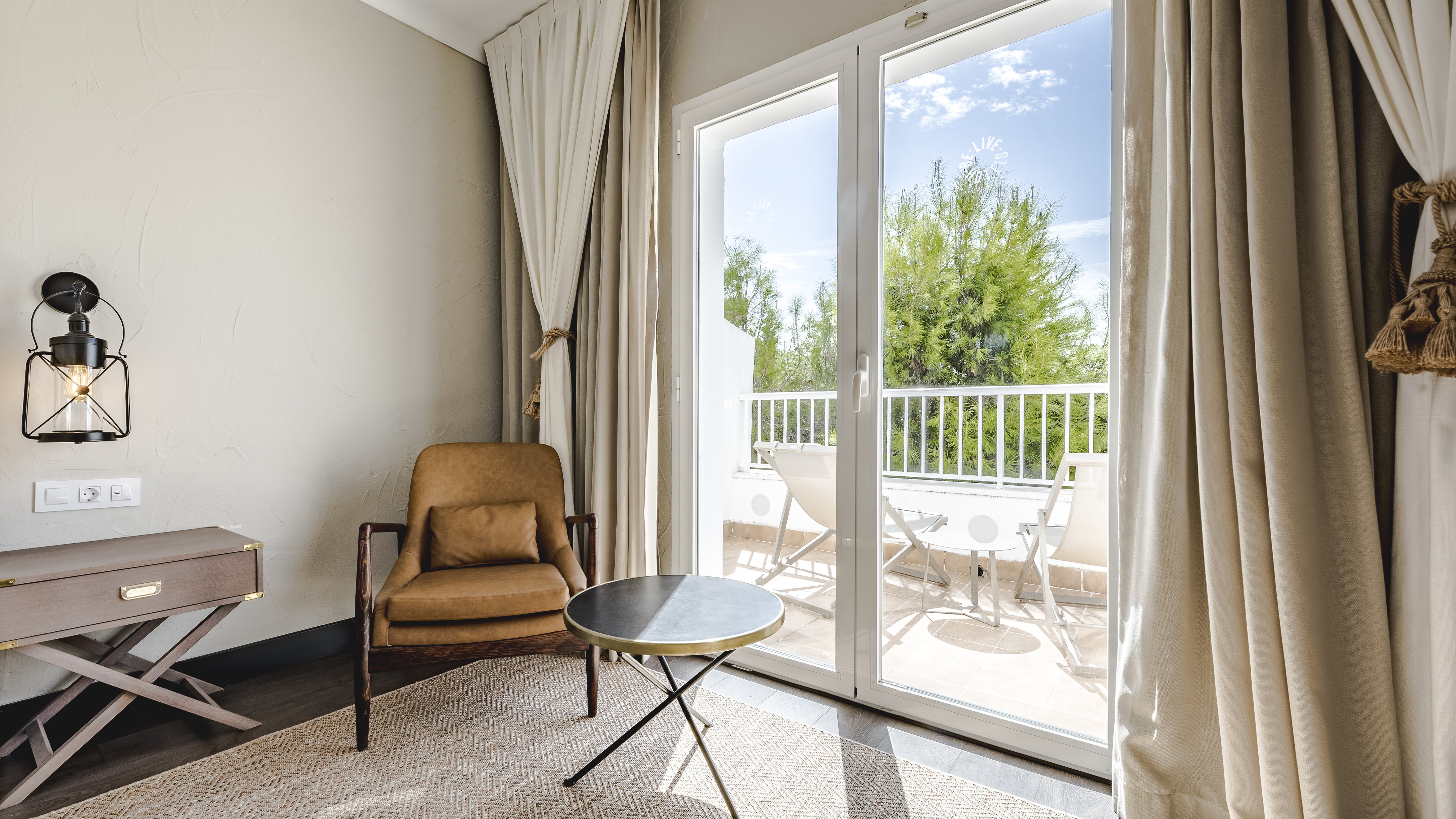 Double Single Superior