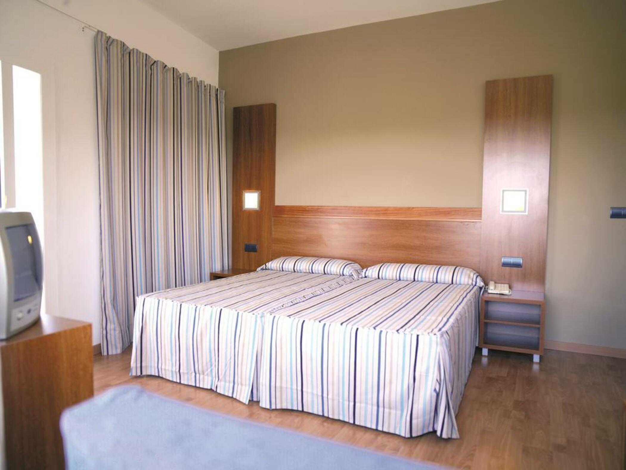 Double or Twin Standard