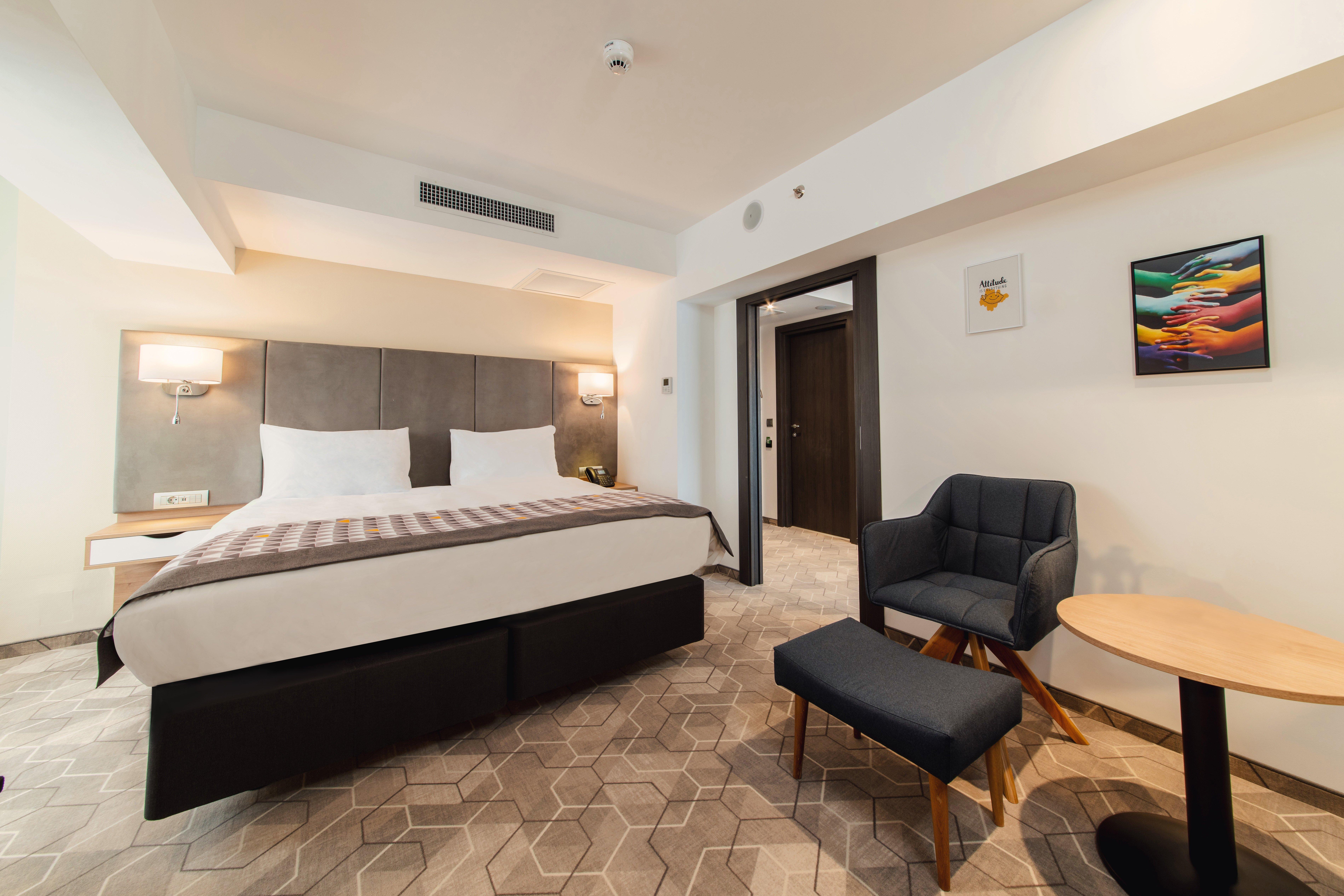 Suite King Bed One Bedroom 