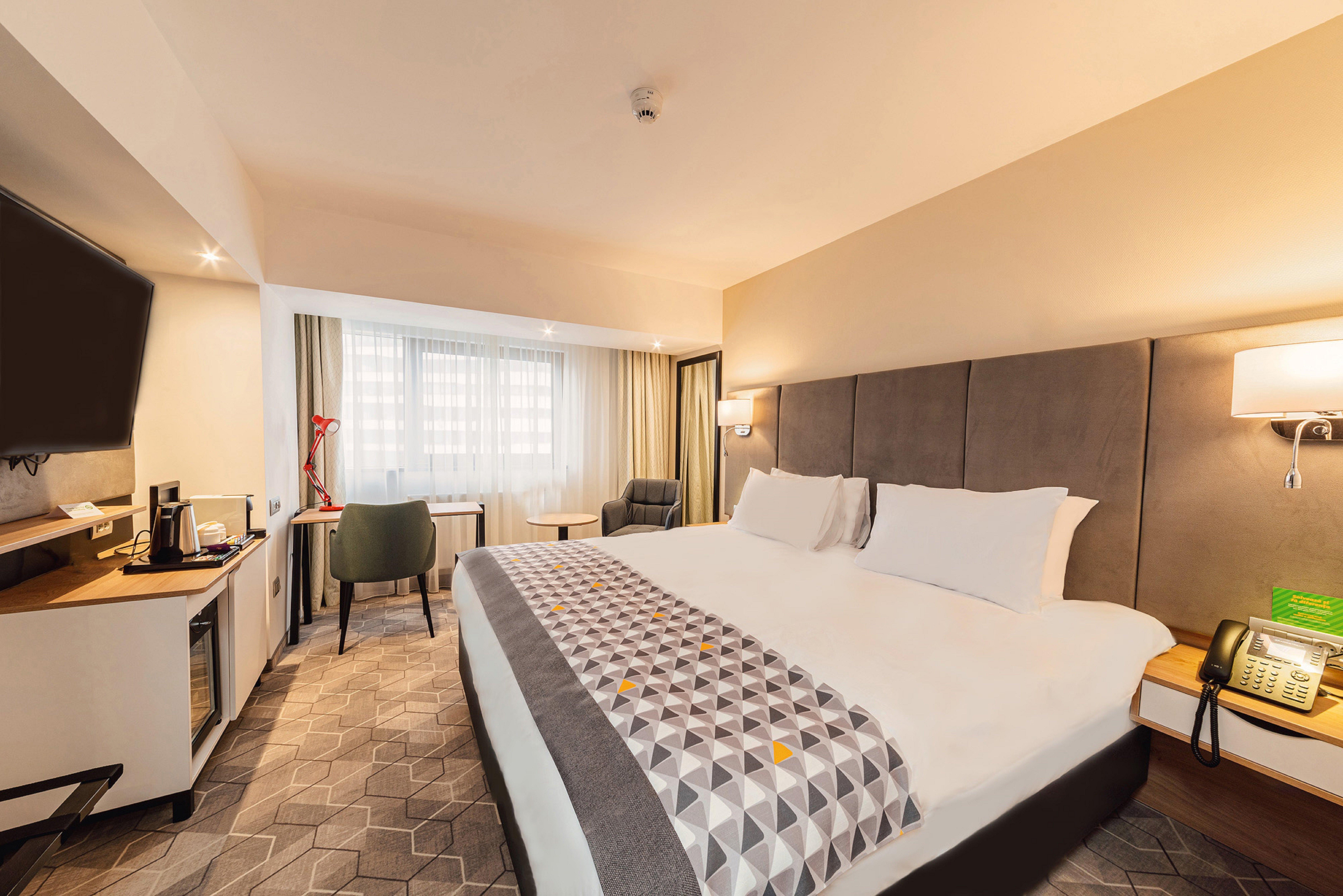 Double King Size Bed