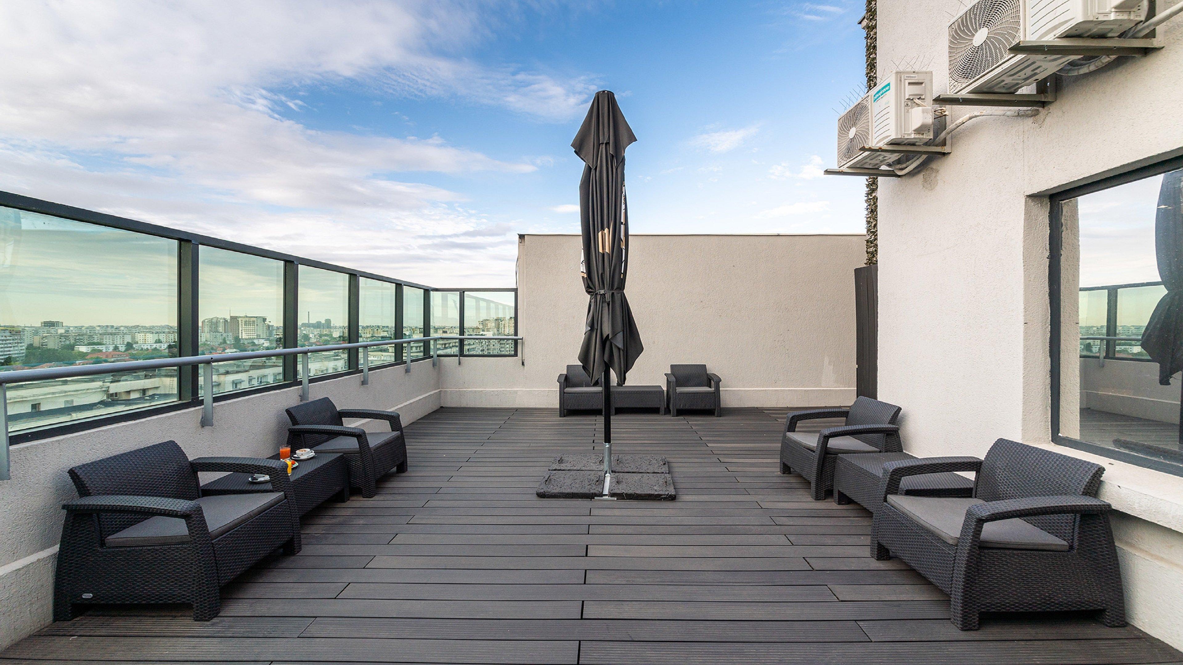 Suite City View King Bed