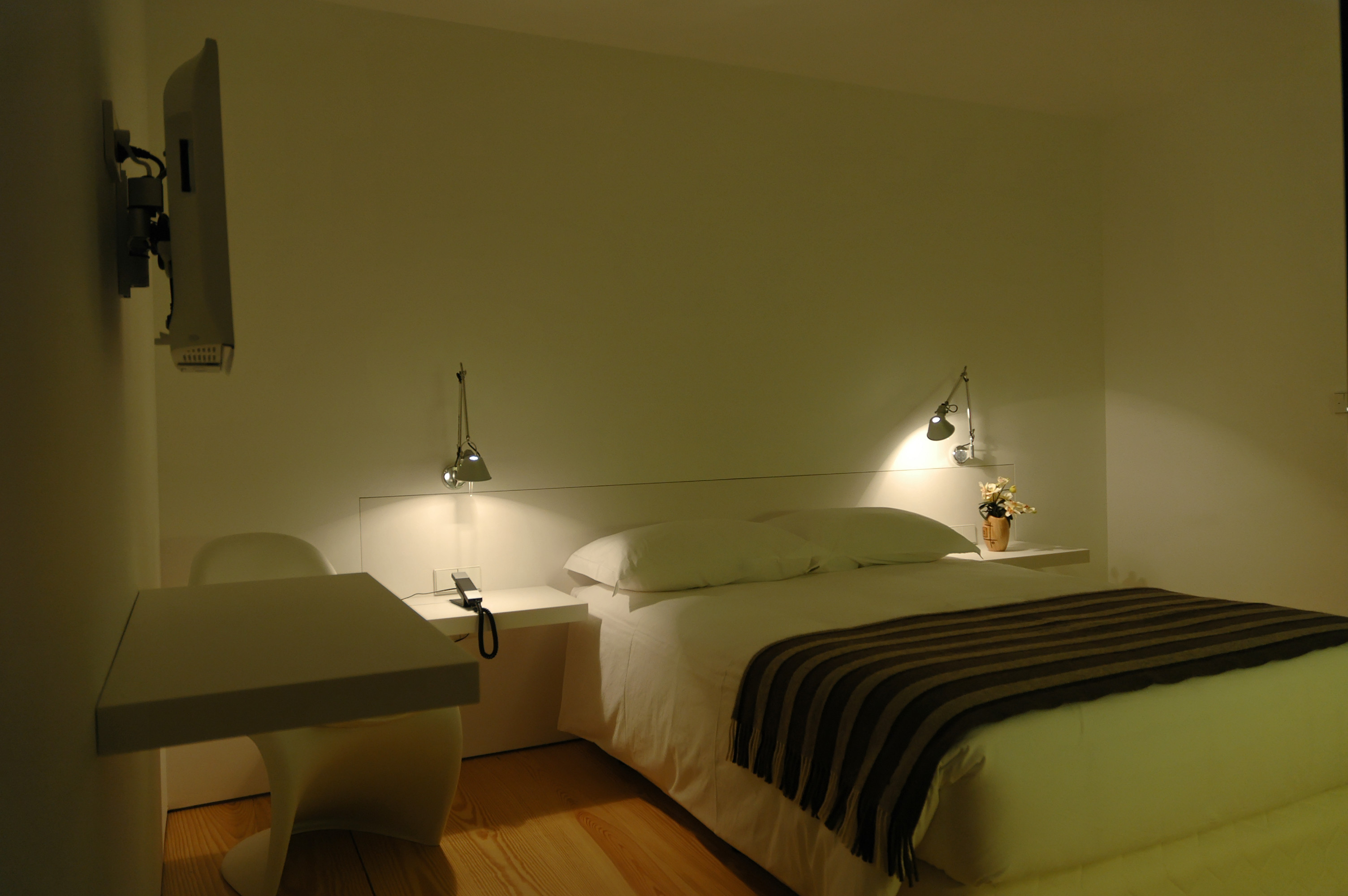 Double or Twin Standard