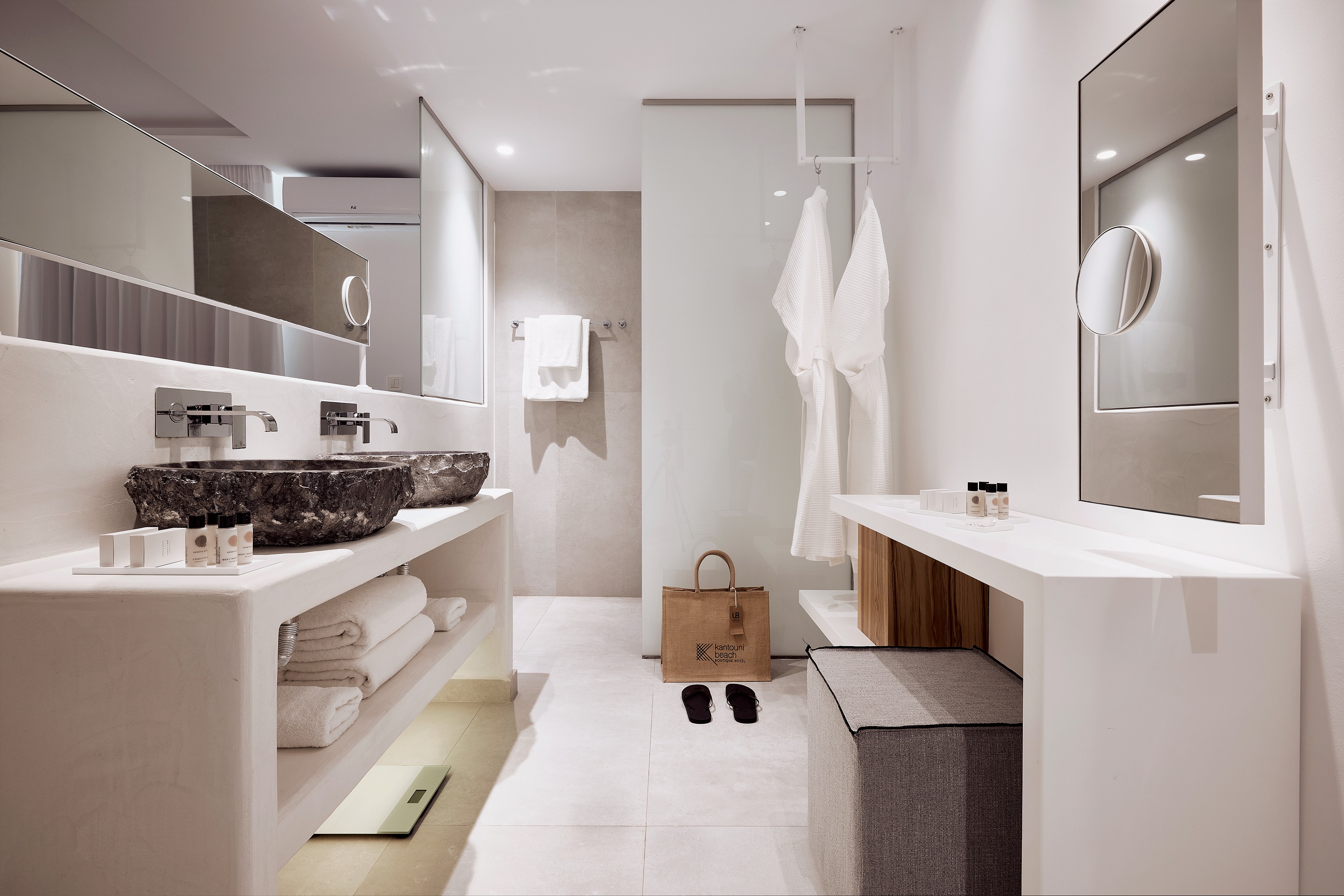 Junior Suite with Jacuzzi with Views