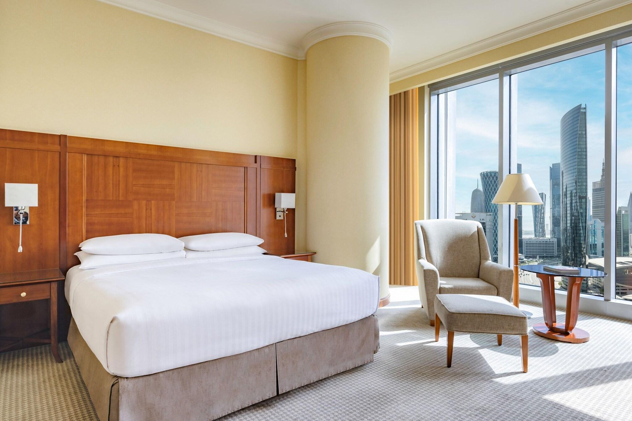 Double Deluxe King Bed