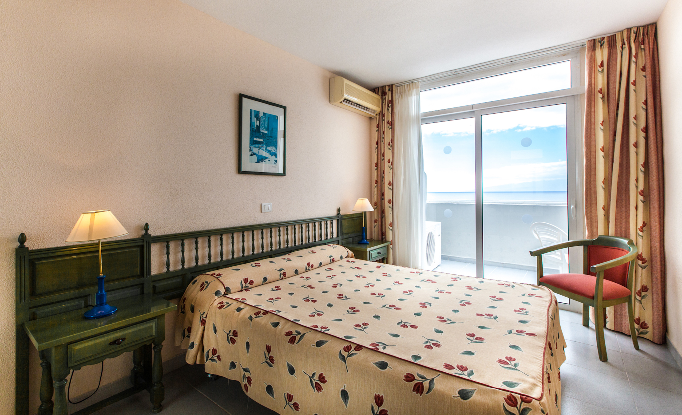 Double or Twin Standard