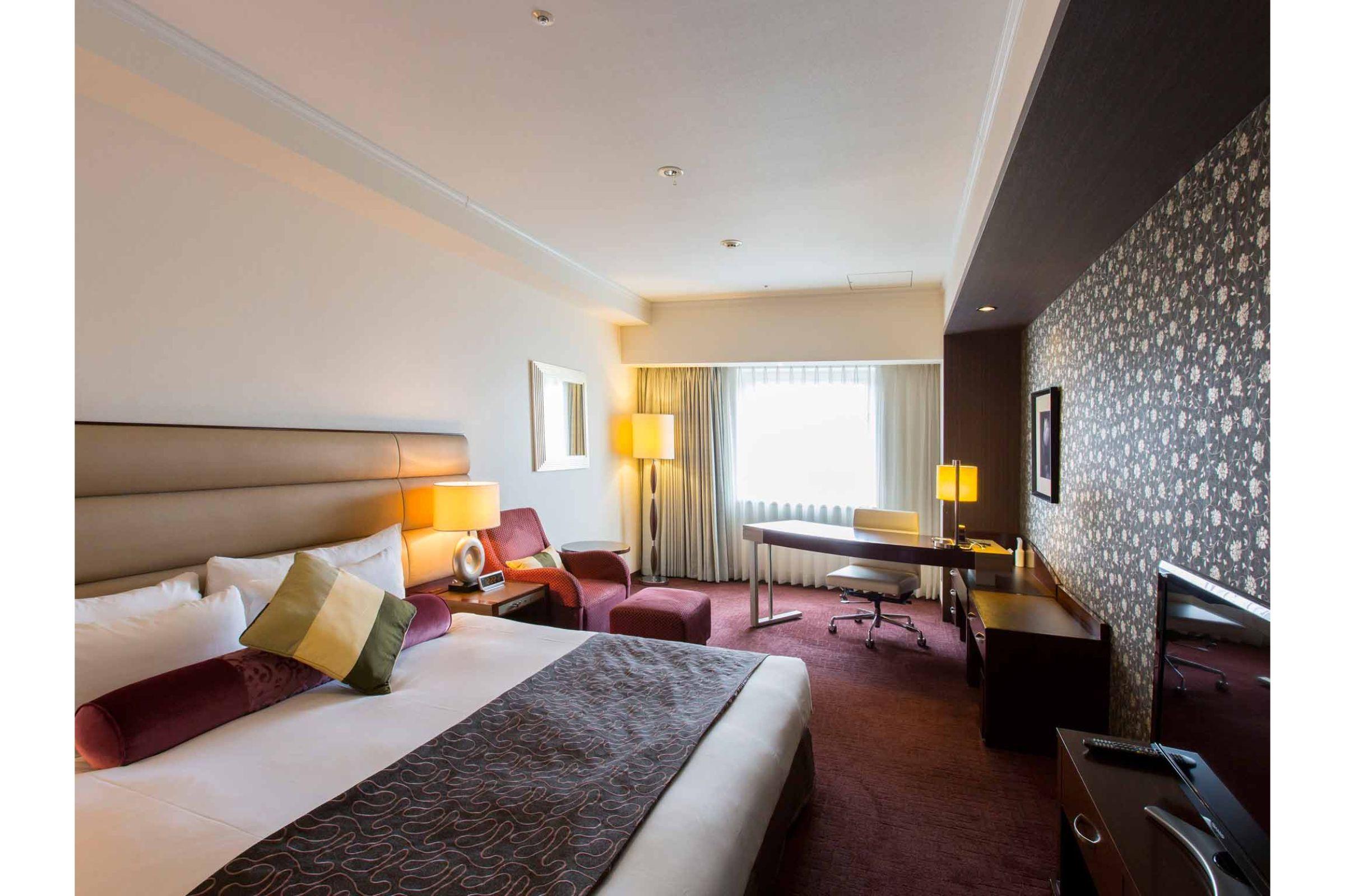 Double Deluxe King Bed