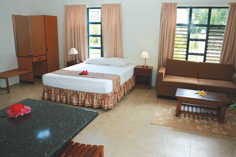 Studio Queen Size Bed