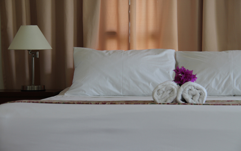 Studio Queen Size Bed