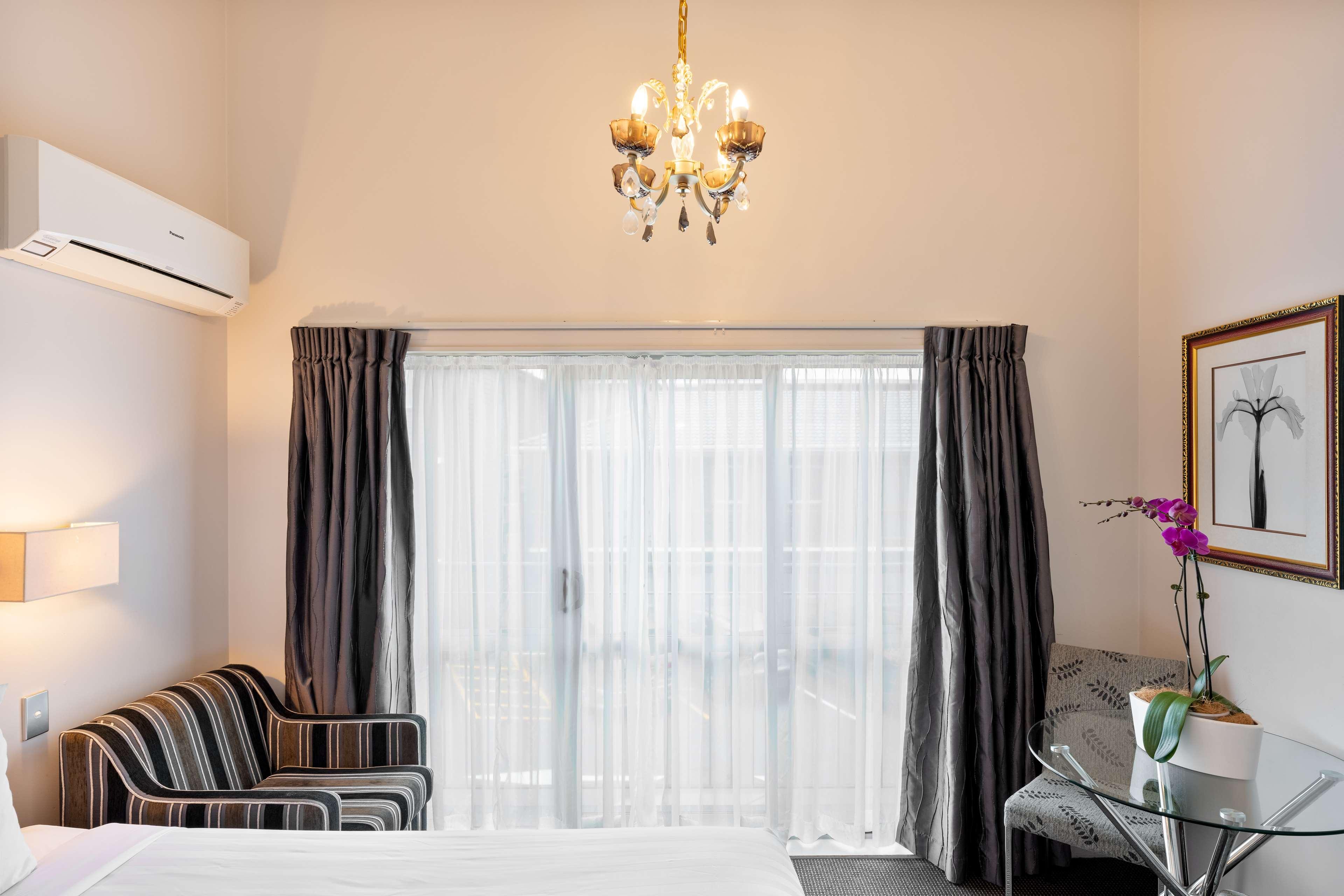 Apartment with Kitchenette