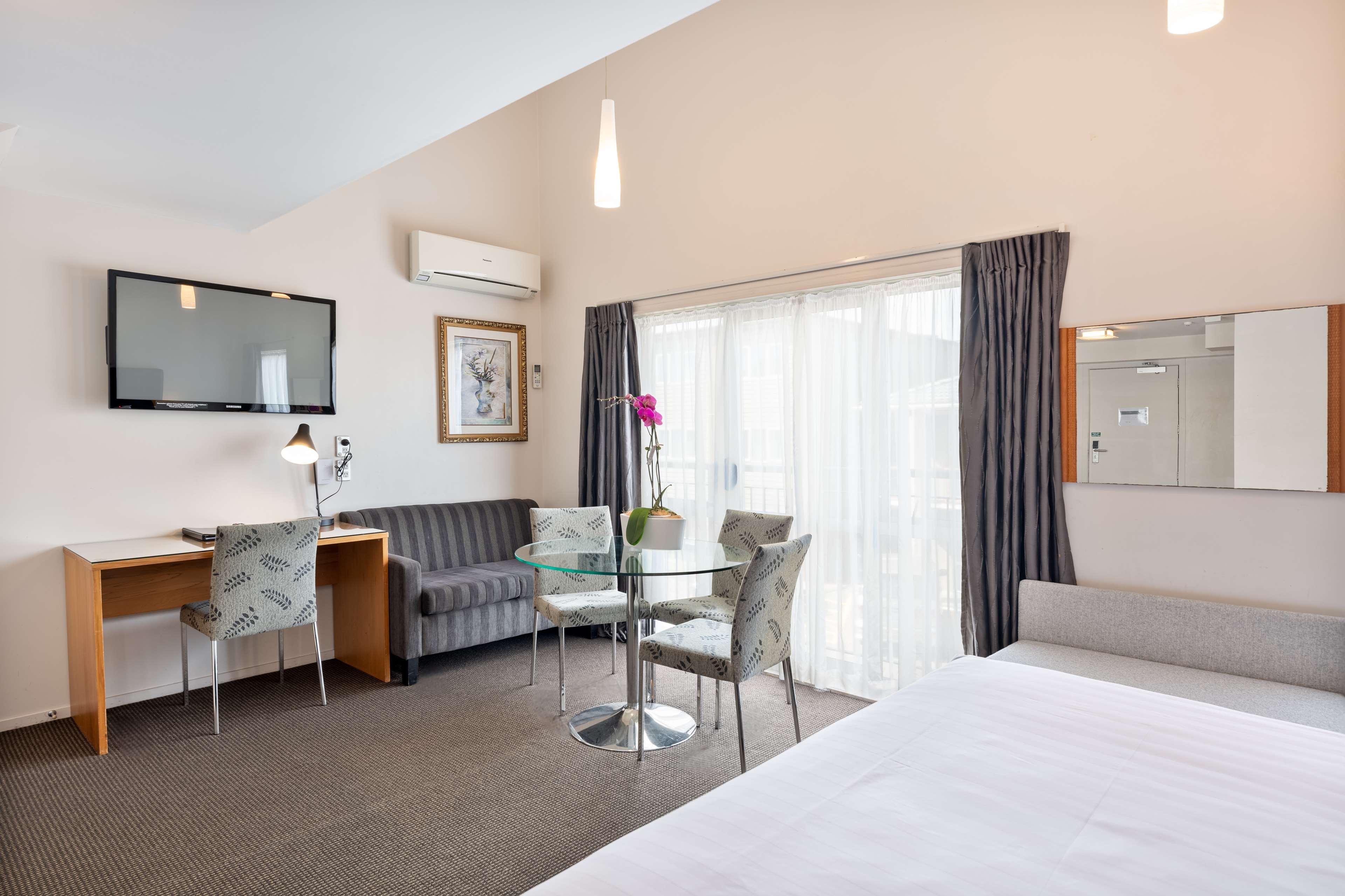 Apartment King Size Bed