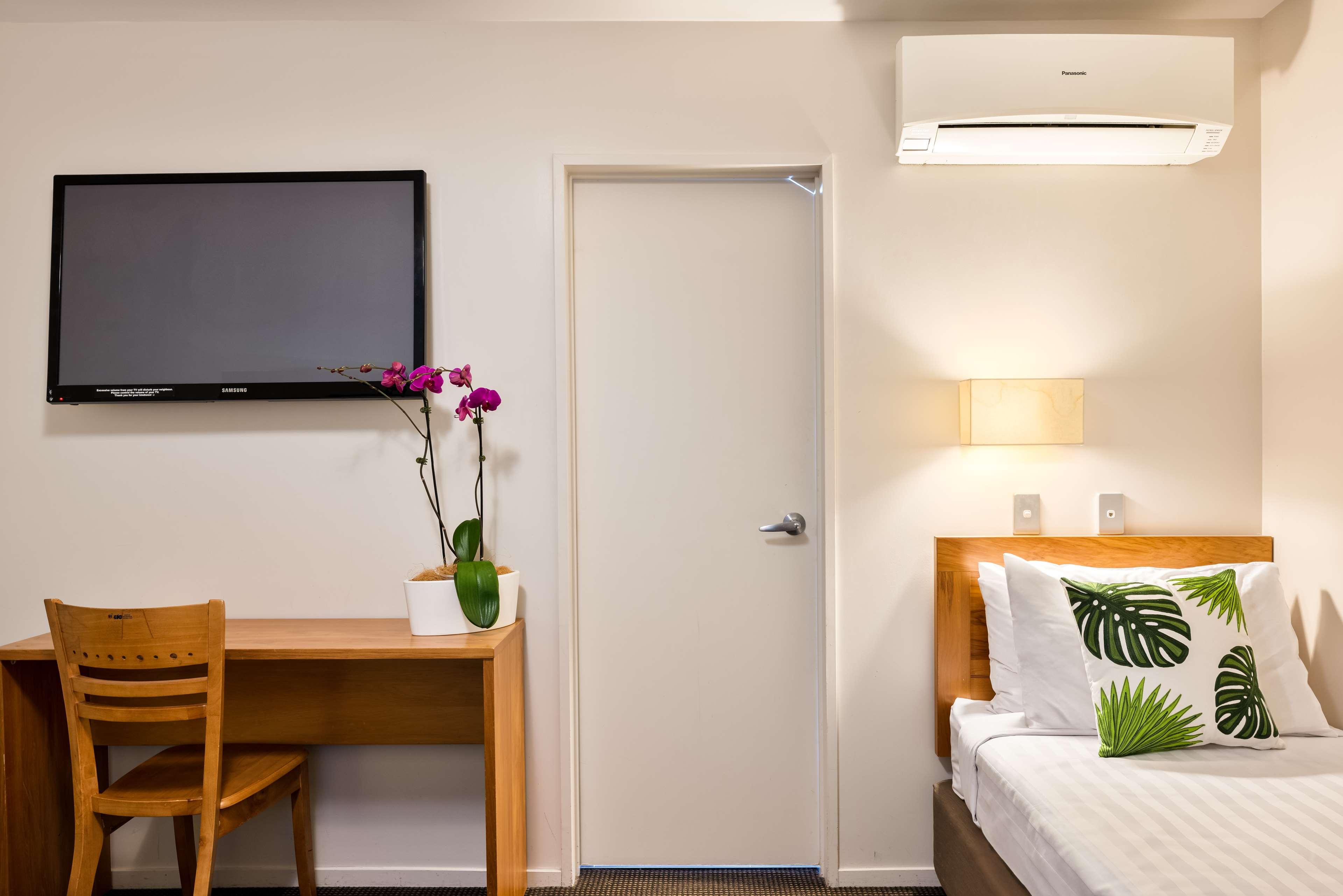 Apartment King Size Bed