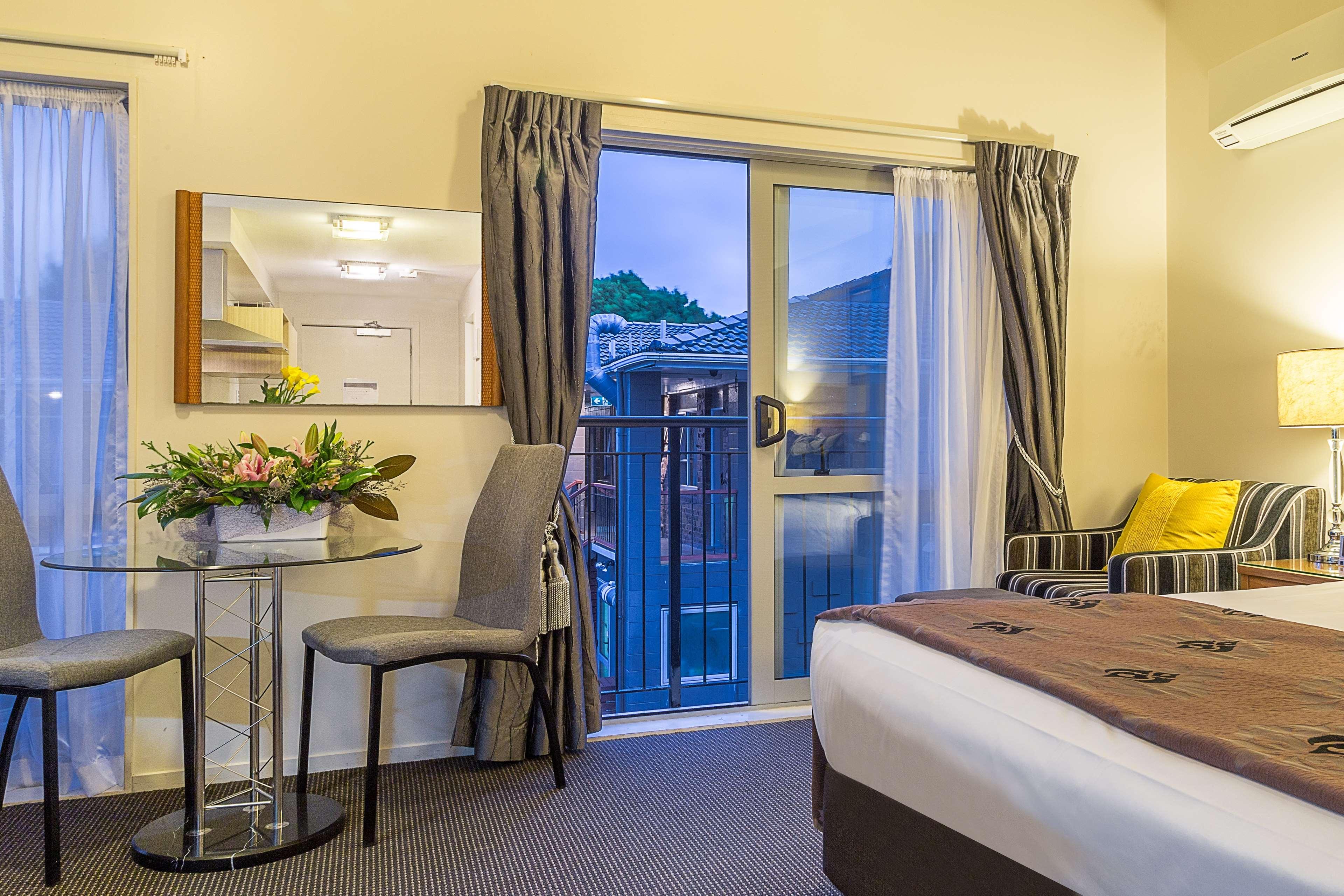 Apartment King Size Bed