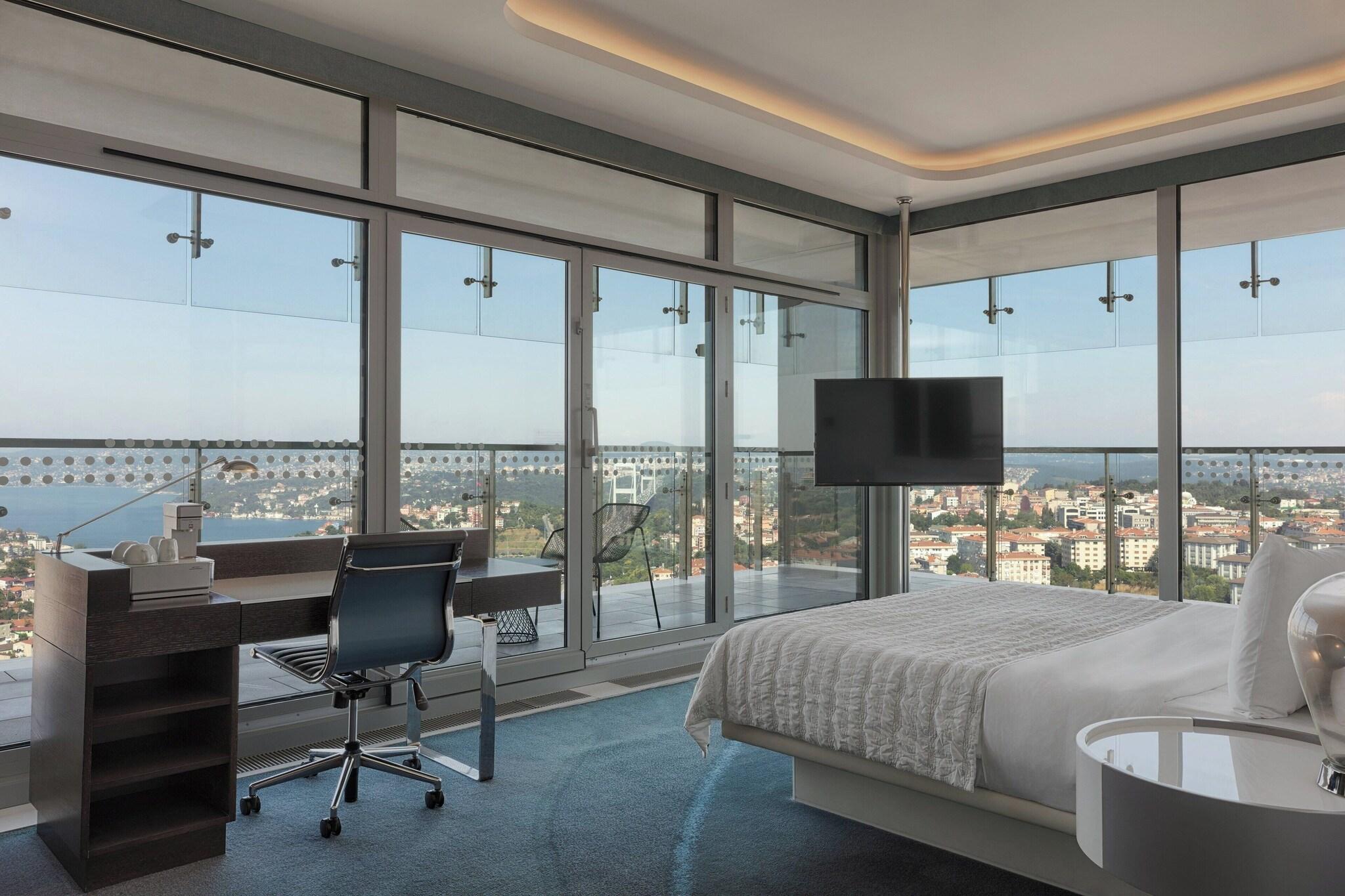 Junior Suite with Terrace with Views