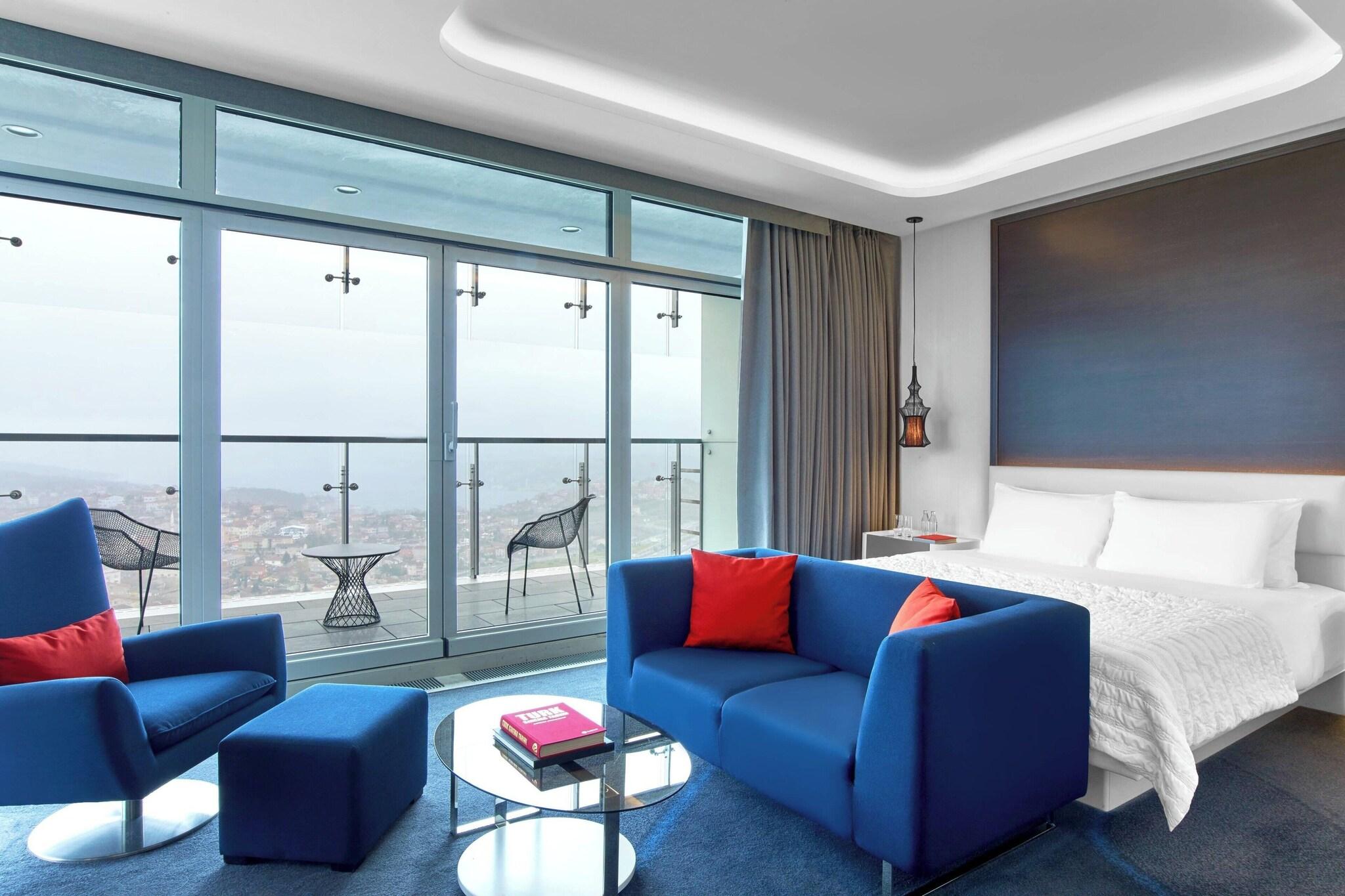 Junior Suite with Terrace with Views