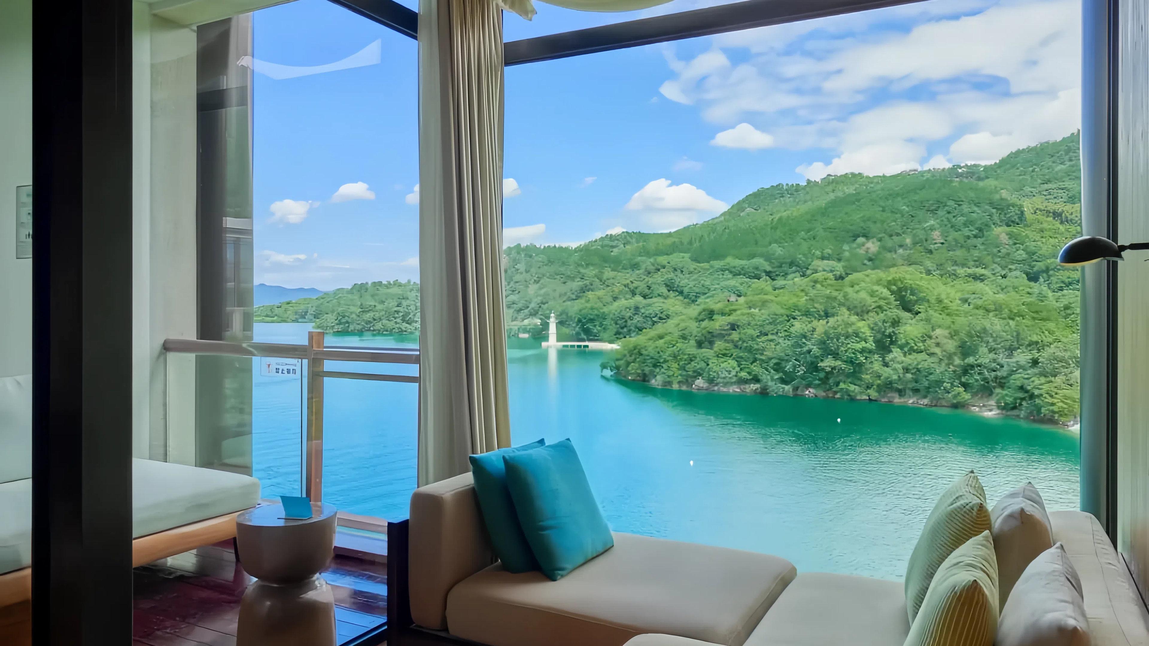 Double Premium King Bed